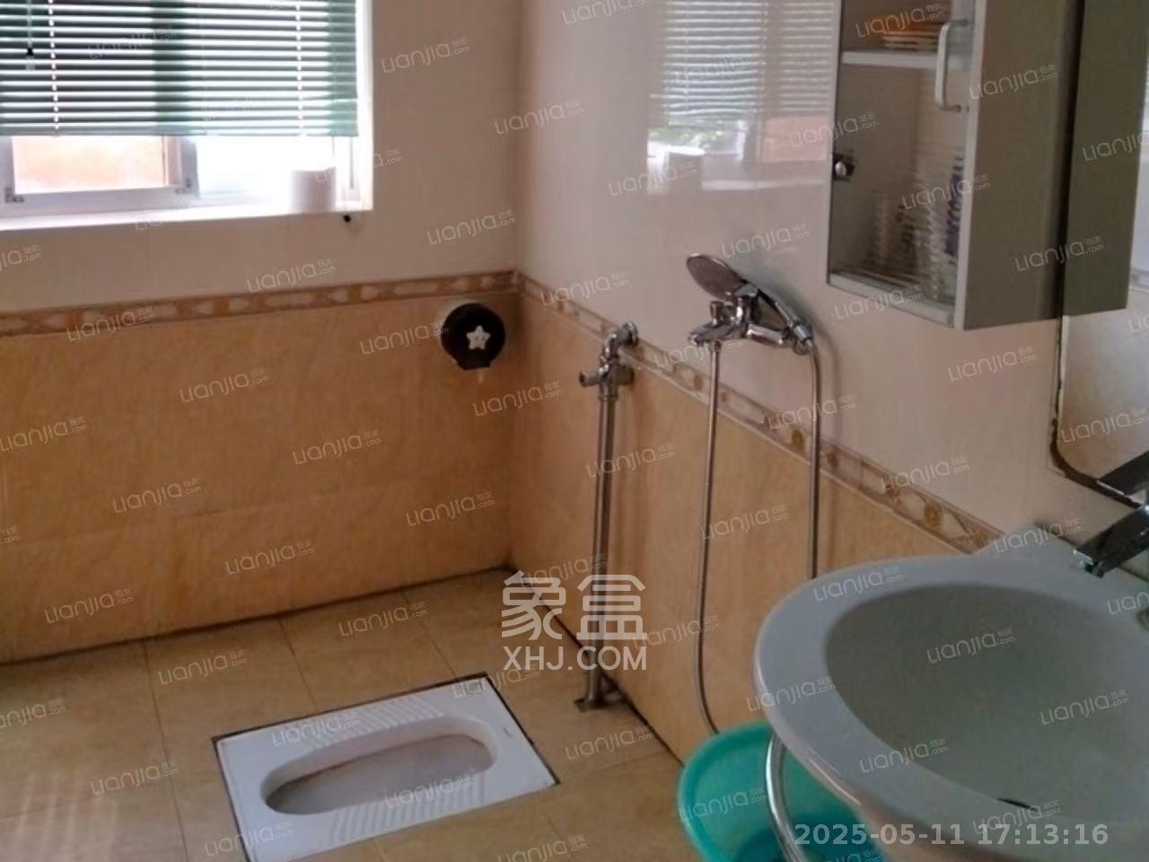 君临青园花都 5室2厅2卫 4500.0元/月 君临青园花都 5室2厅2卫 4500.0元/月室内图