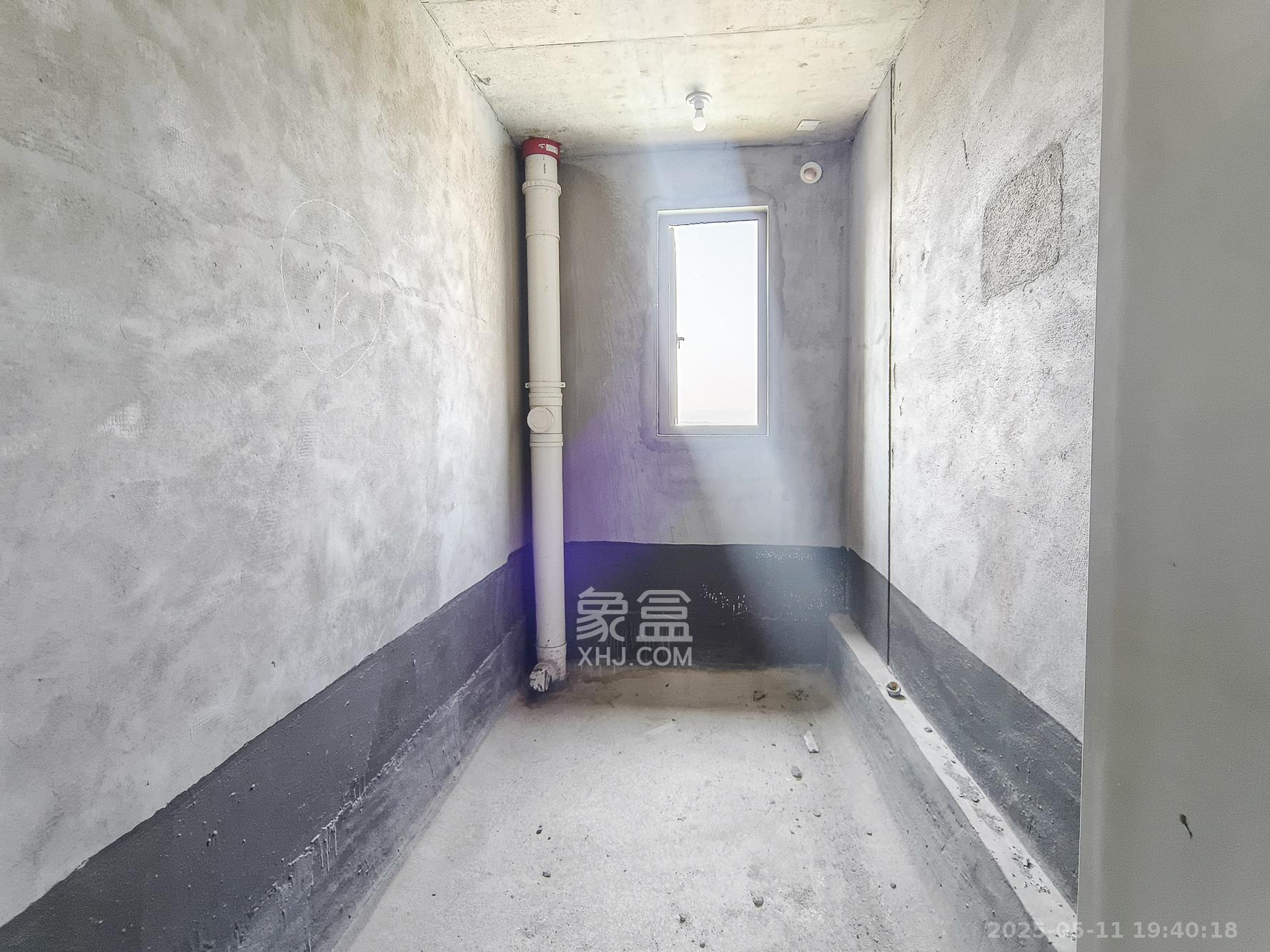 爱情公望府 4室2厅2卫 108.0万 爱情公望府 4室2厅2卫 108.0万卫生间