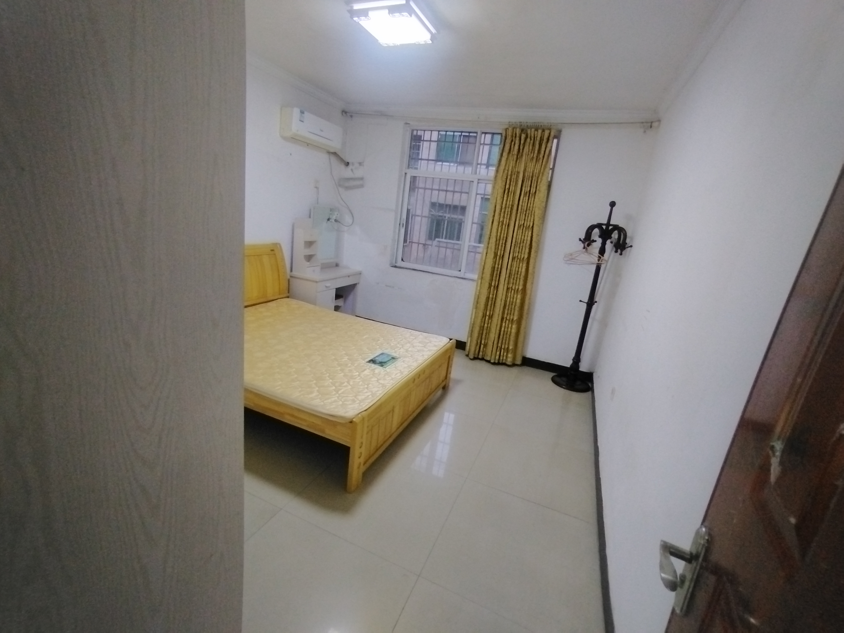 丁字街散盘 3室2厅1卫 800.0元/月 丁字街散盘 3室2厅1卫 800.0元/月室内图