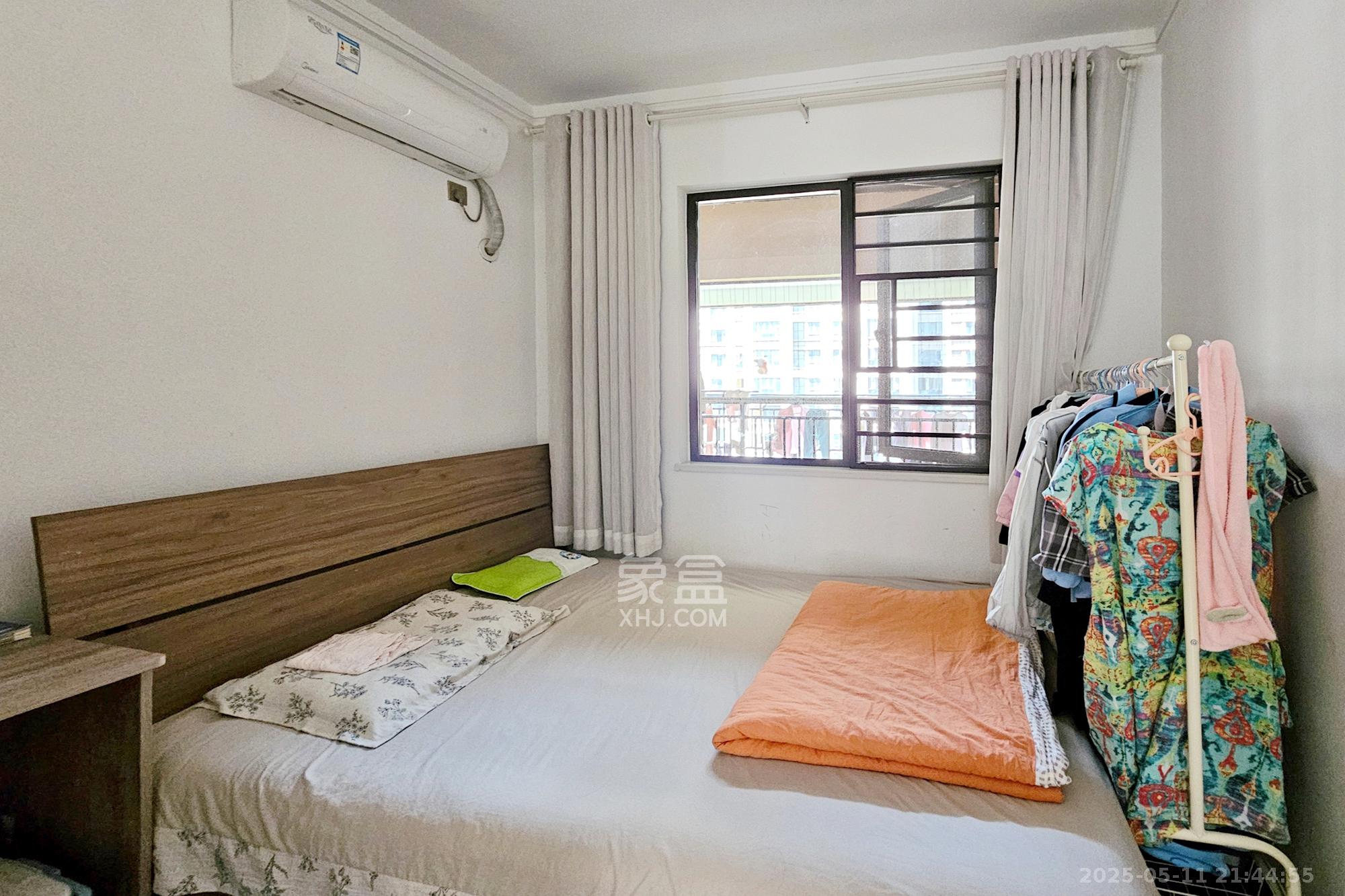 阳光城尚东湾青云苑  3室2厅2卫    112.8万卧室