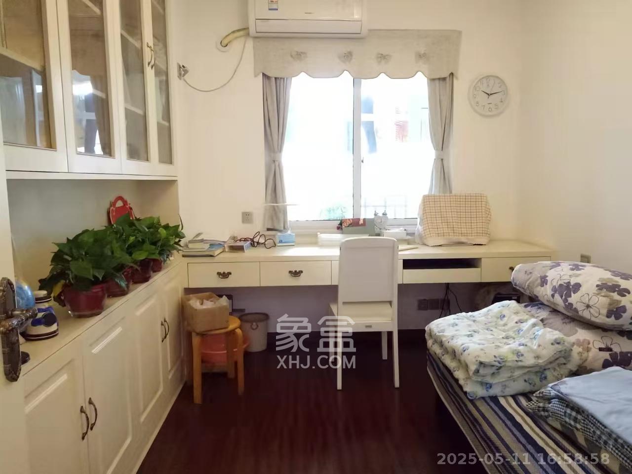 一品东庭  3室2厅2卫   3200.00元/月室内图