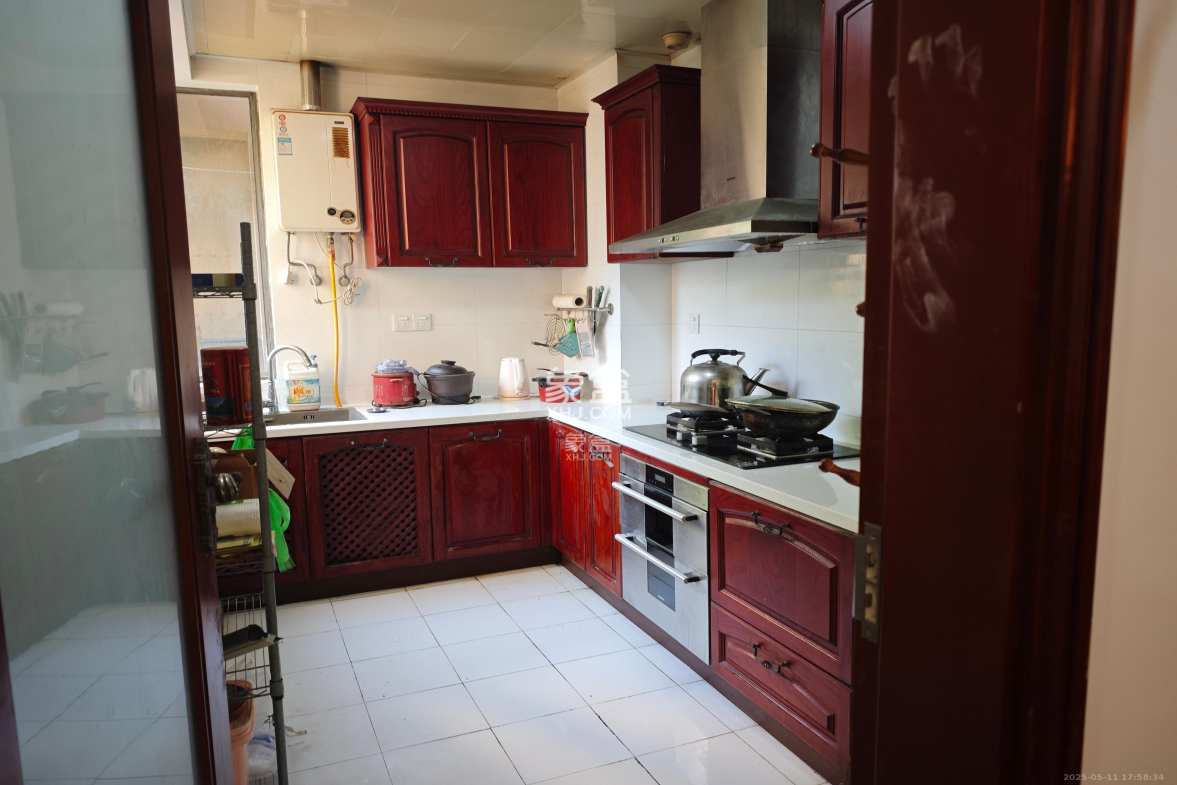 中城丽景香山园 4室2厅2卫 4200.0元/月 中城丽景香山园 4室2厅2卫 4200.0元/月室内图