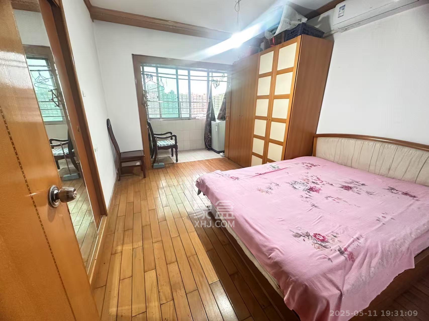 建工集团单位房  1室0厅0卫    2800.0元/月 建工集团单位房  1室0厅0卫    2800.0元/月室内图