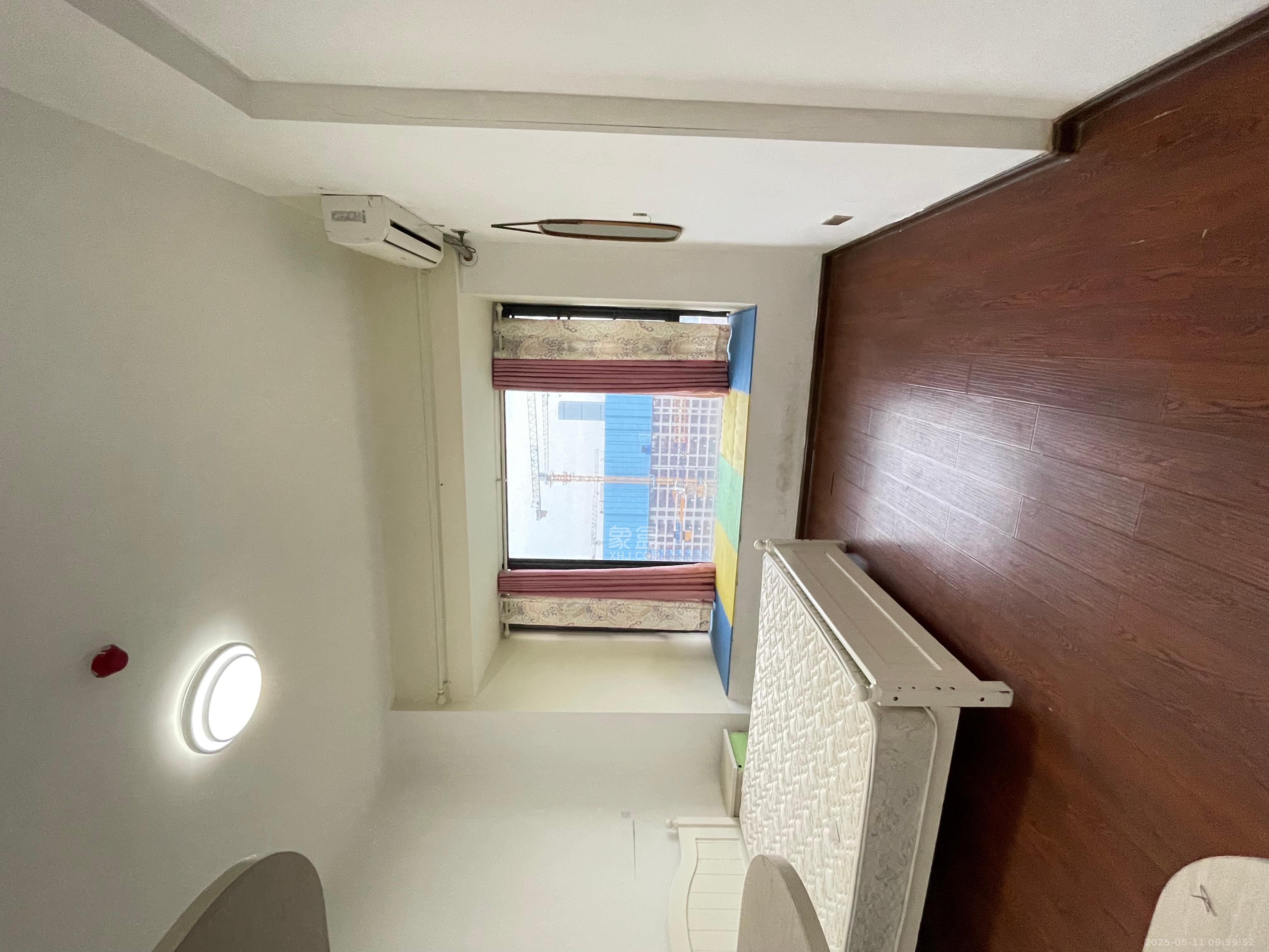 京武浪琴山一、二期  2室1厅1卫    2500.0元/月 京武浪琴山一、二期  2室1厅1卫    2500.0元/月室内图