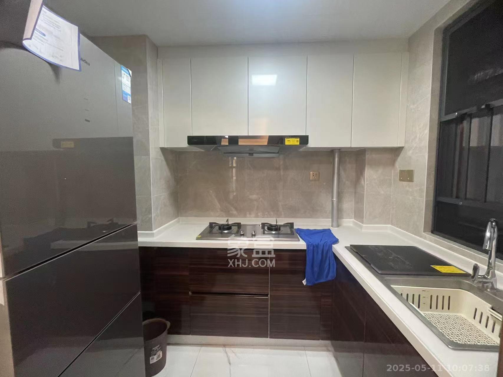 中海阅麓山二期  3室2厅2卫    3500.0元/月 中海阅麓山二期  3室2厅2卫    3500.0元/月室内图