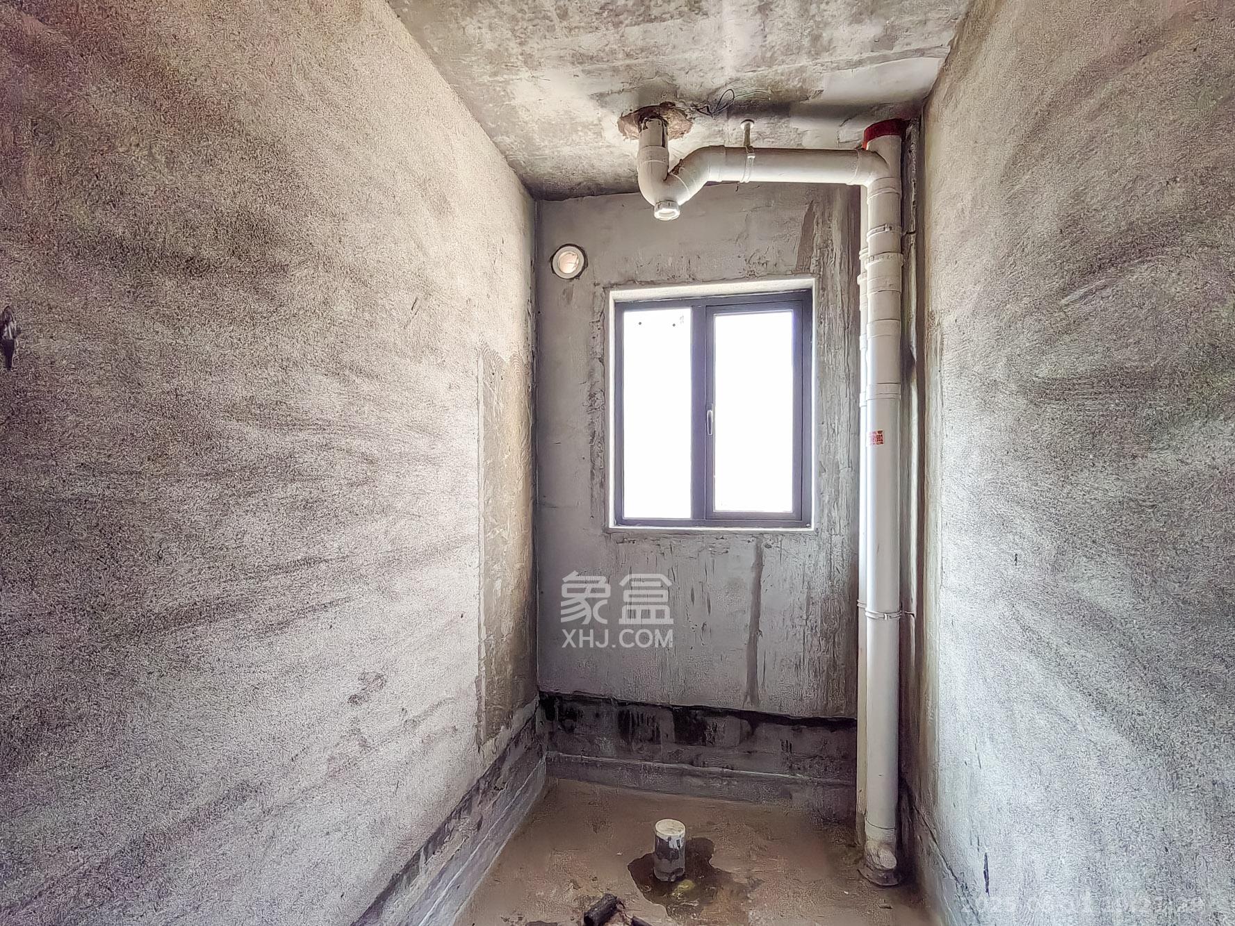 筑梦星园 4室2厅2卫 102.0万 筑梦星园 4室2厅2卫 102.0万卫生间