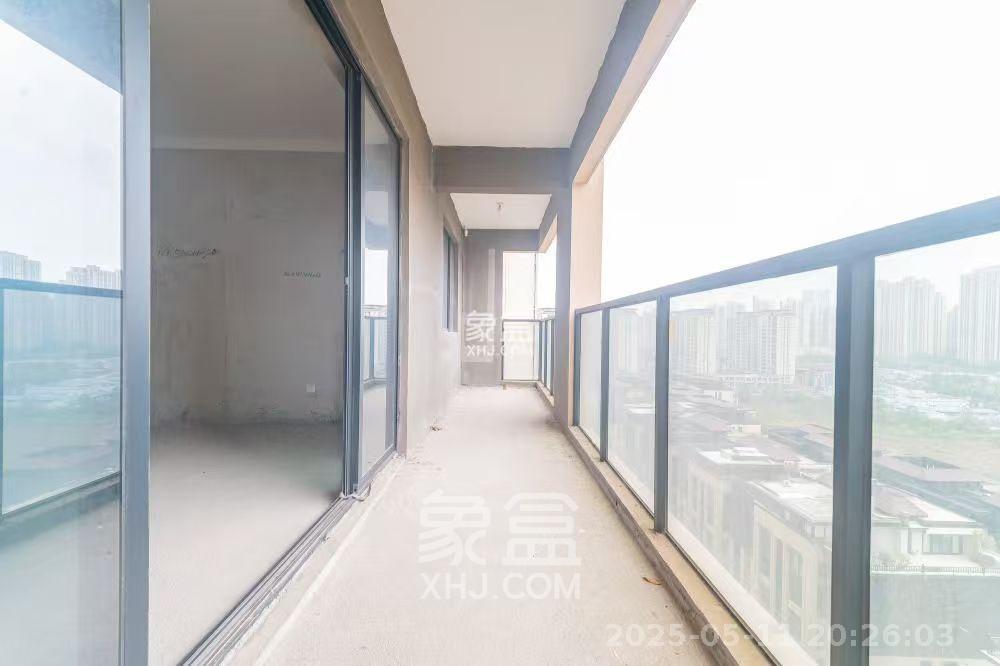 长房星昇公馆 5室2厅3卫 2500.0元/月 长房星昇公馆 5室2厅3卫 2500.0元/月室内图