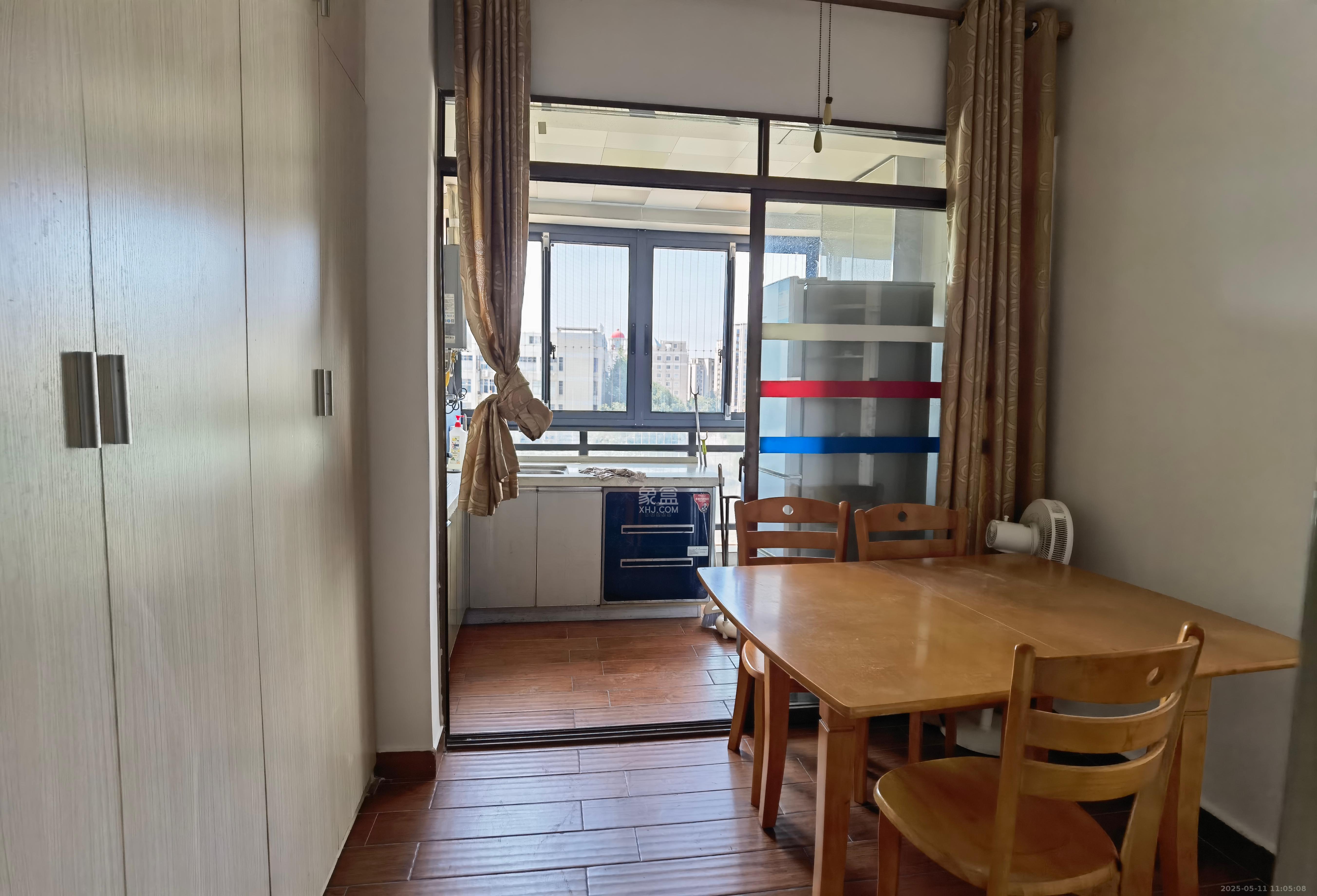 中信城市广场（中信新城一期）  1室1厅1卫   1300.00元/月室内图