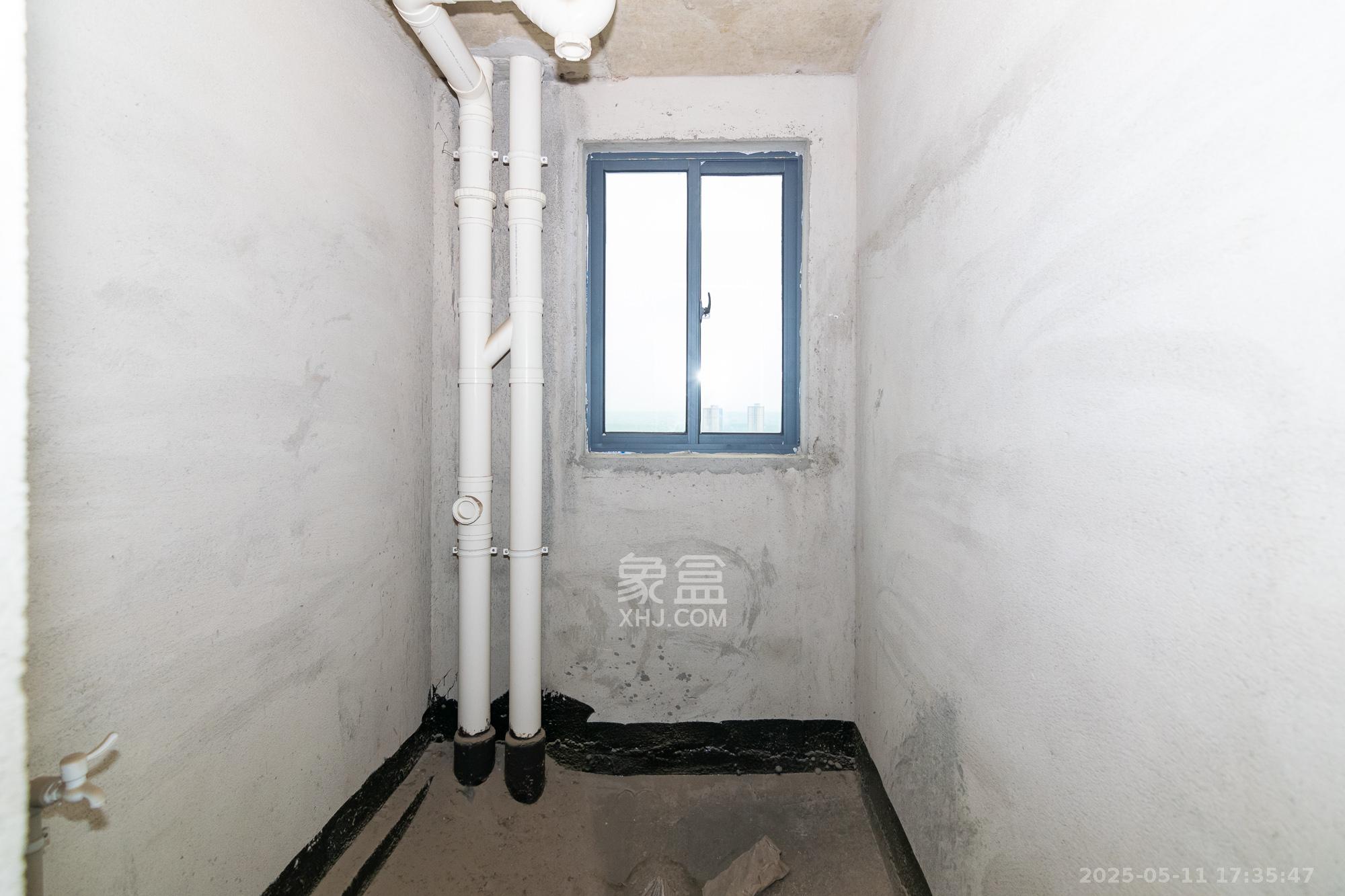 厚朴国际  1室0厅0卫    39.0万 厚朴国际  1室0厅0卫    39.0万卫生间