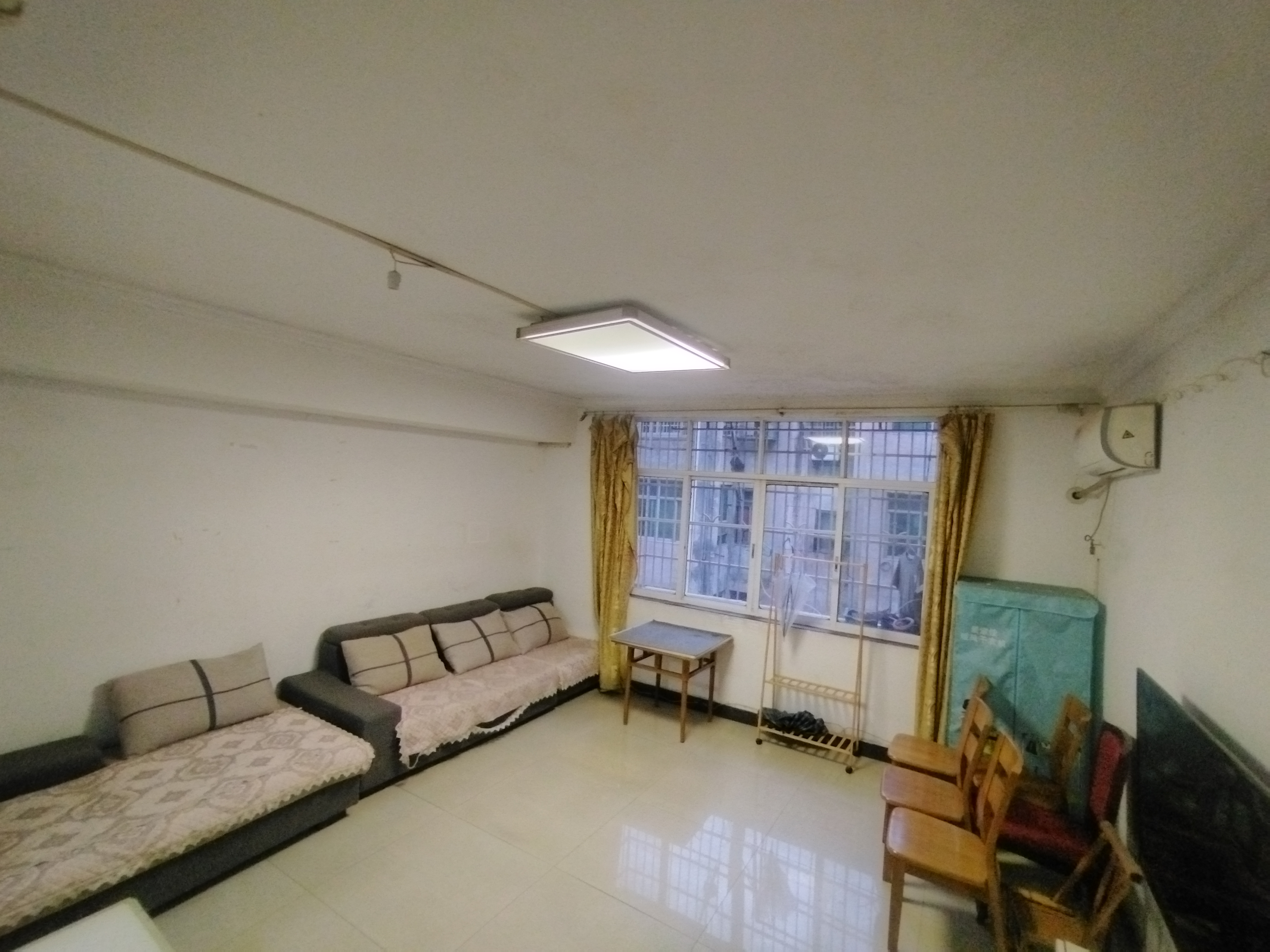 丁字街散盘 3室2厅1卫 800.0元/月 丁字街散盘 3室2厅1卫 800.0元/月户型图