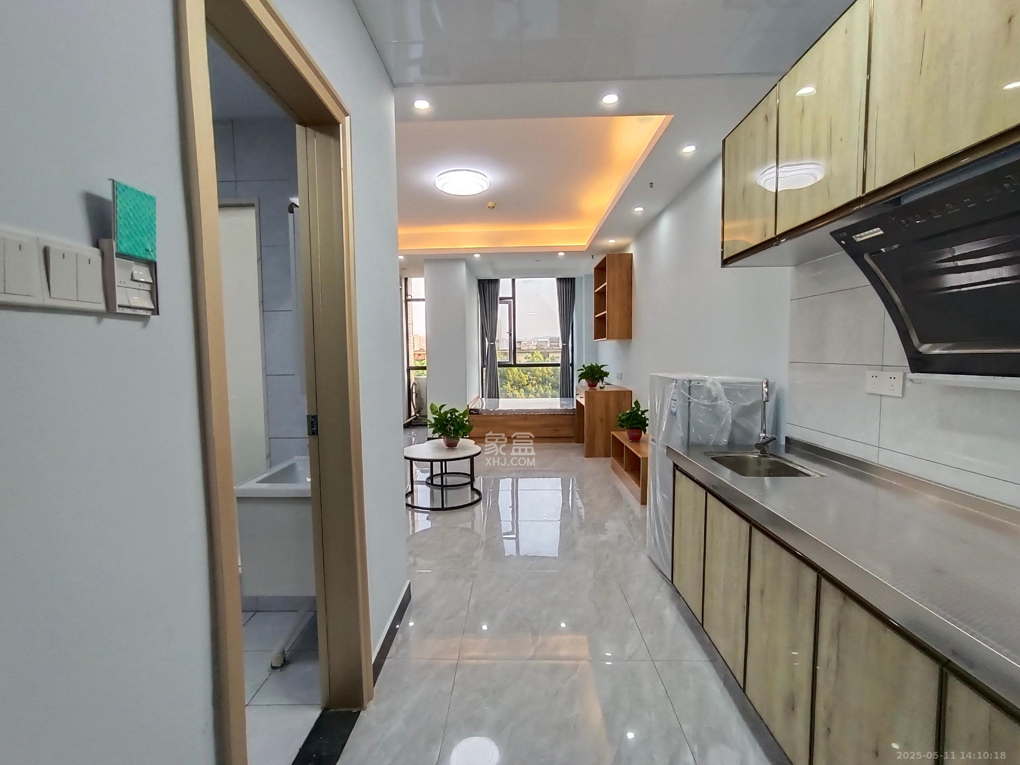 长房时代城 1室0厅1卫 1700.0元/月 长房时代城 1室0厅1卫 1700.0元/月室内图