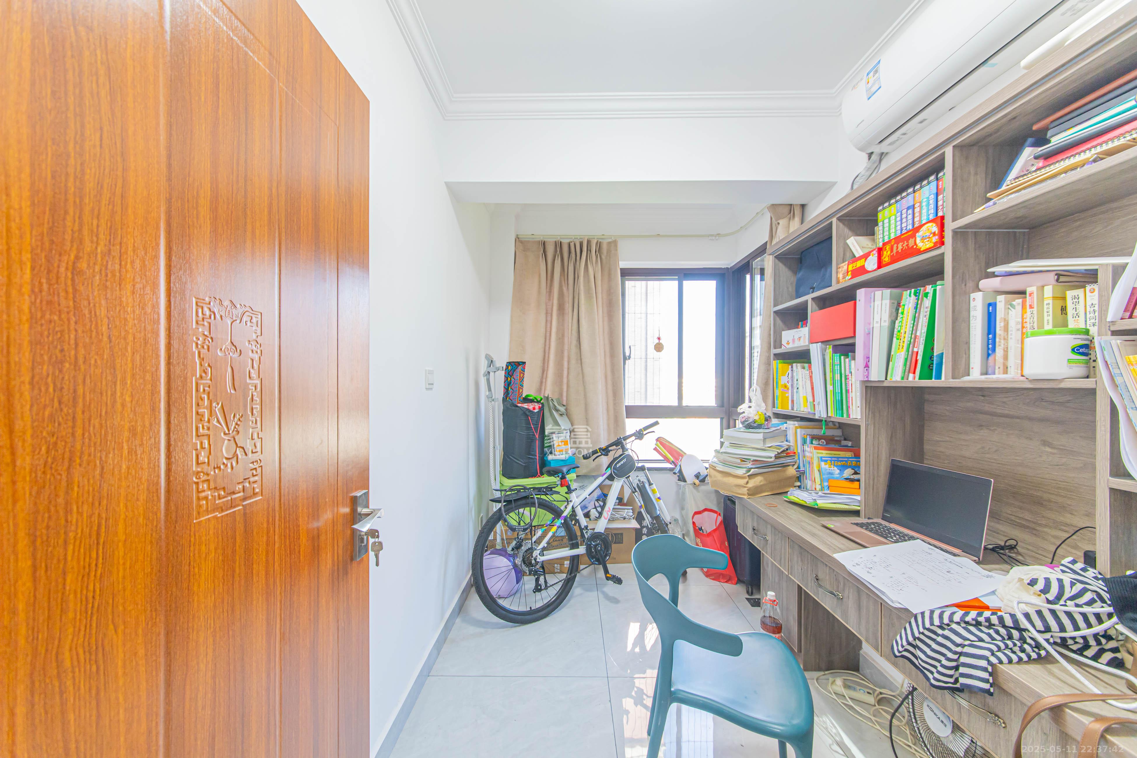 鑫远翡丽郡(鑫远翡丽雅苑) 3室2厅1卫 112.0万 鑫远翡丽郡(鑫远翡丽雅苑) 3室2厅1卫 112.0万卧室