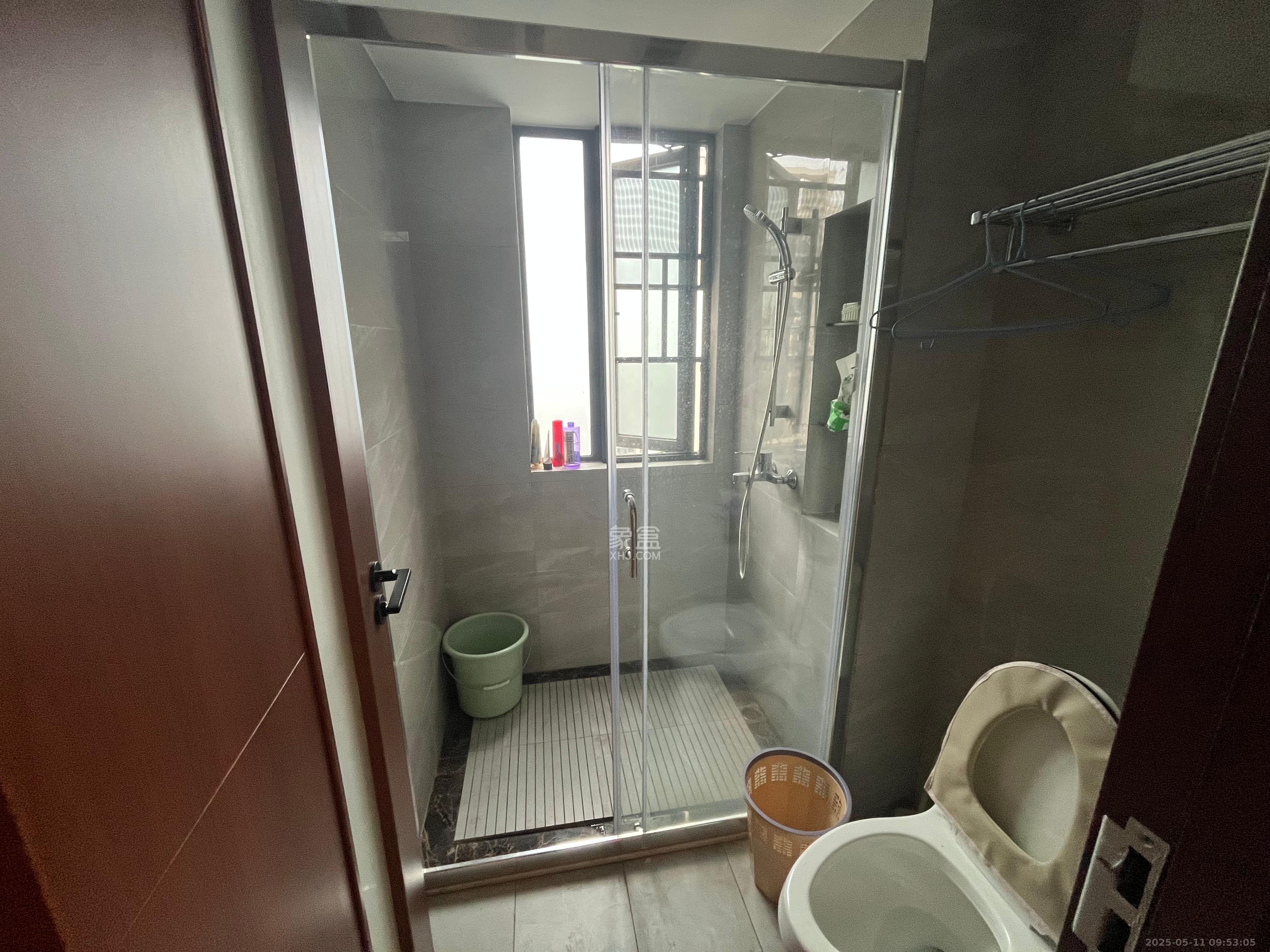 绿地长沙城际空间站(绿地新里佳苑) 4室2厅2卫 4000.0元/月 绿地长沙城际空间站(绿地新里佳苑) 4室2厅2卫 4000.0元/月室内图