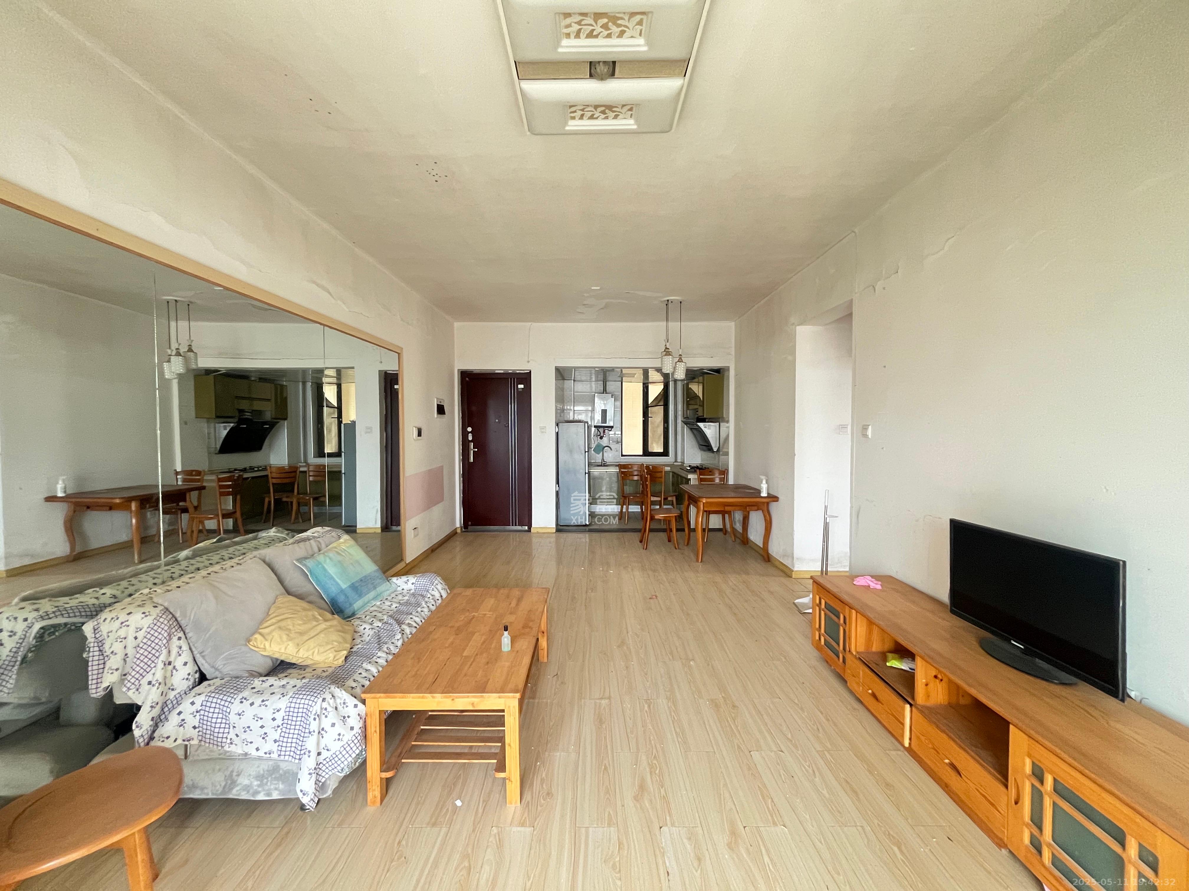 莱茵城 2室2厅1卫 1800.0元/月 莱茵城 2室2厅1卫 1800.0元/月室内图