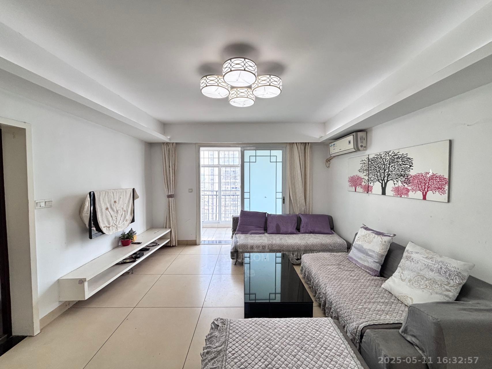 九天国际 3室2厅2卫 2500.0元/月 九天国际 3室2厅2卫 2500.0元/月室内图