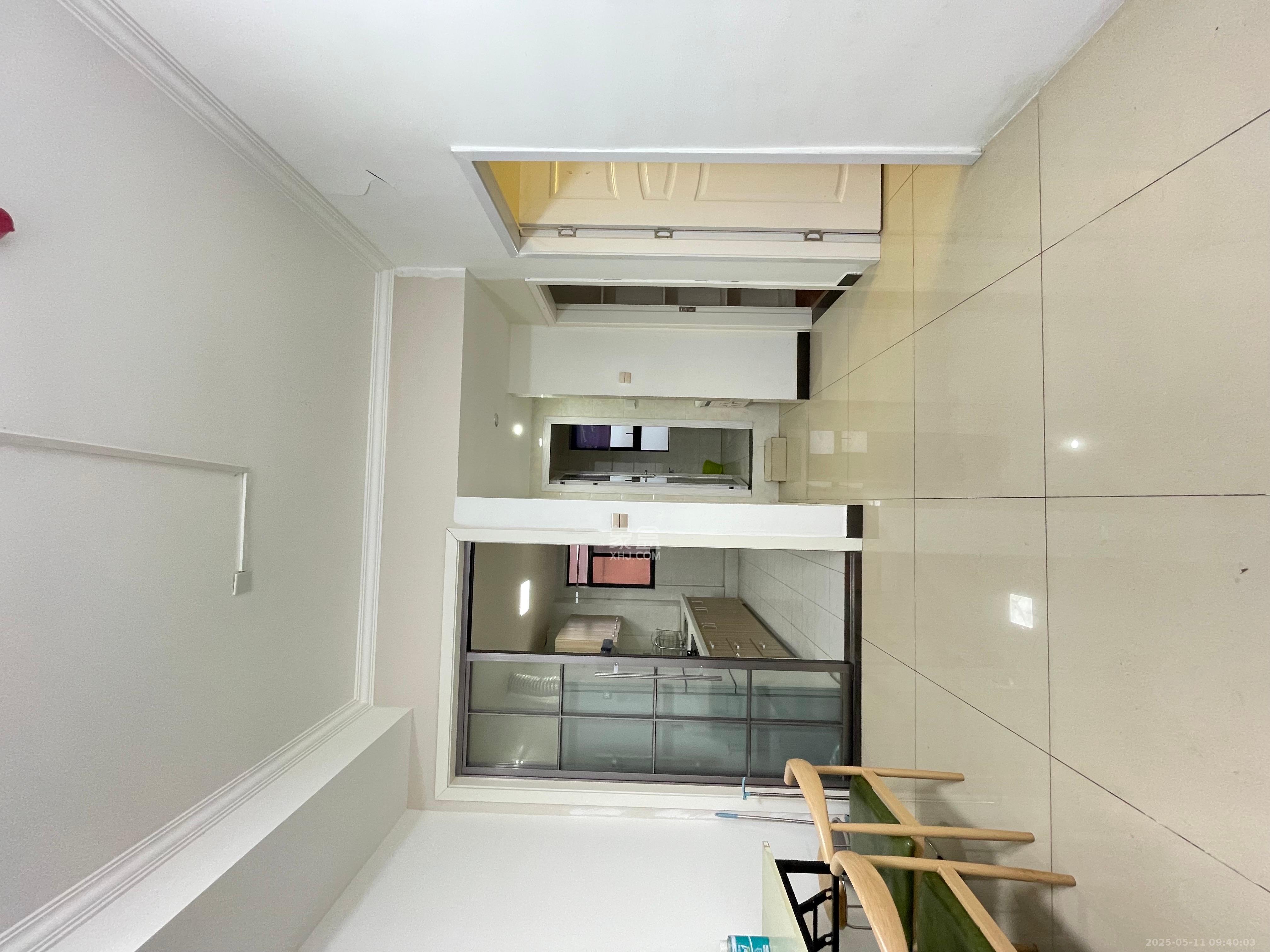 京武浪琴山一、二期  2室1厅1卫    2500.0元/月 京武浪琴山一、二期  2室1厅1卫    2500.0元/月室内图