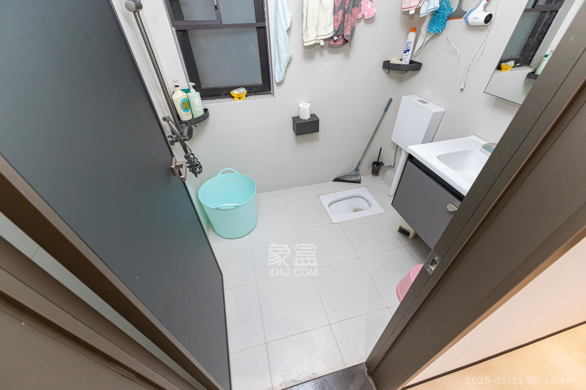 润和湘江天地D区 4室2厅2卫 169.0万 润和湘江天地D区 4室2厅2卫 169.0万卫生间