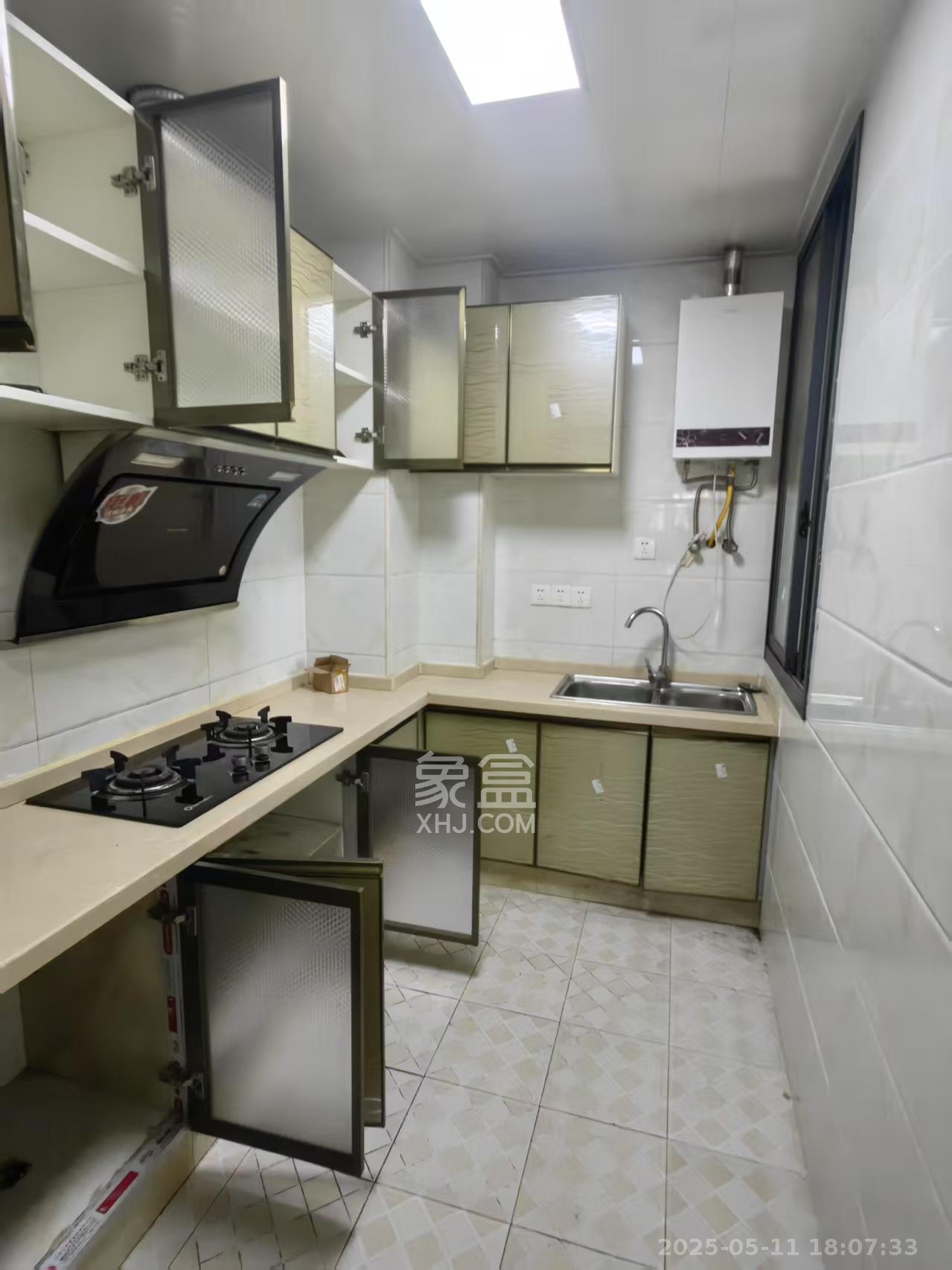 高盛华成 3室2厅1卫 2300.0元/月 高盛华成 3室2厅1卫 2300.0元/月室内图