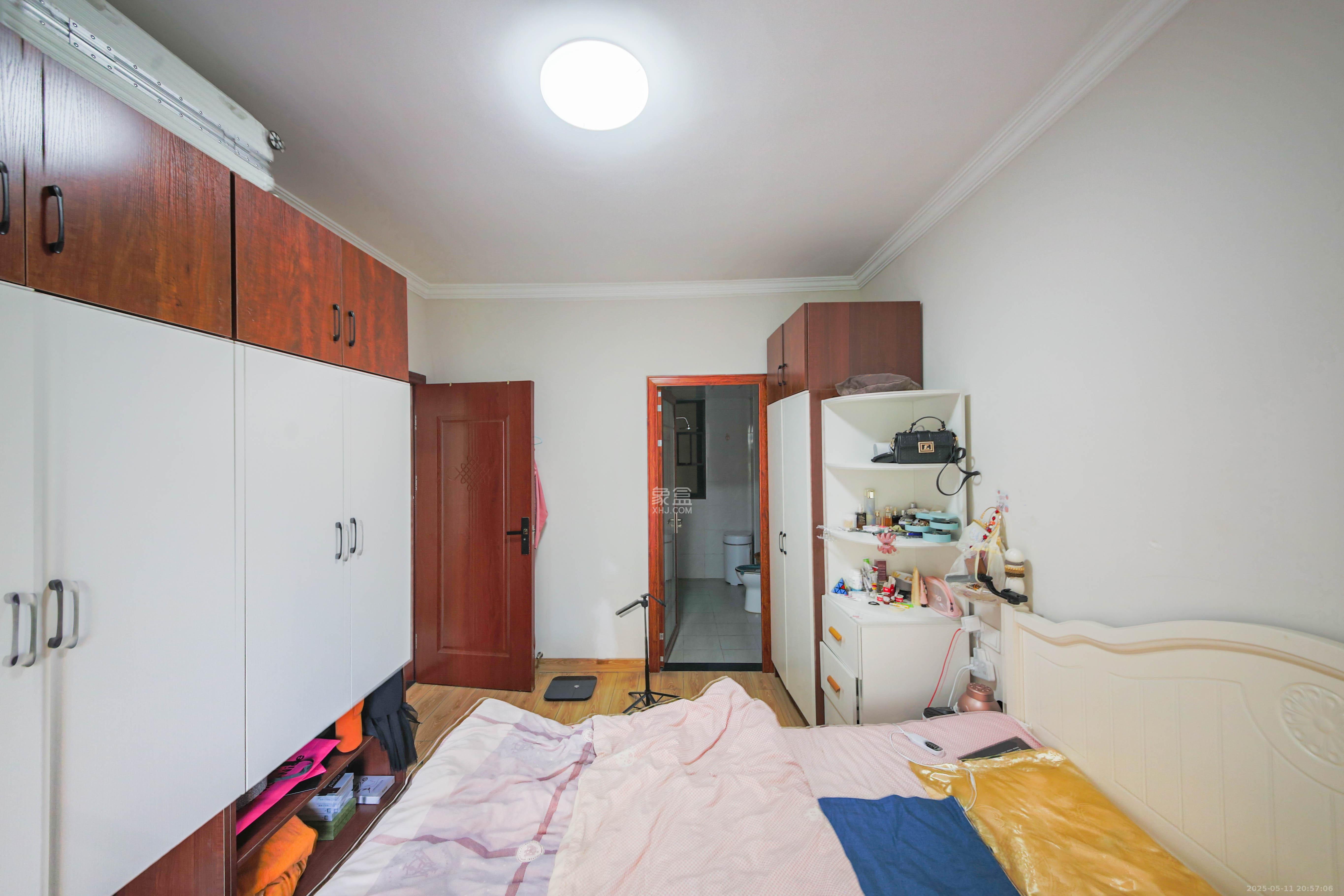 轻盐阳光CEO(轻盐雅苑)(轻奢时代) 3室2厅2卫 79.0万 轻盐阳光CEO(轻盐雅苑)(轻奢时代) 3室2厅2卫 79.0万卧室