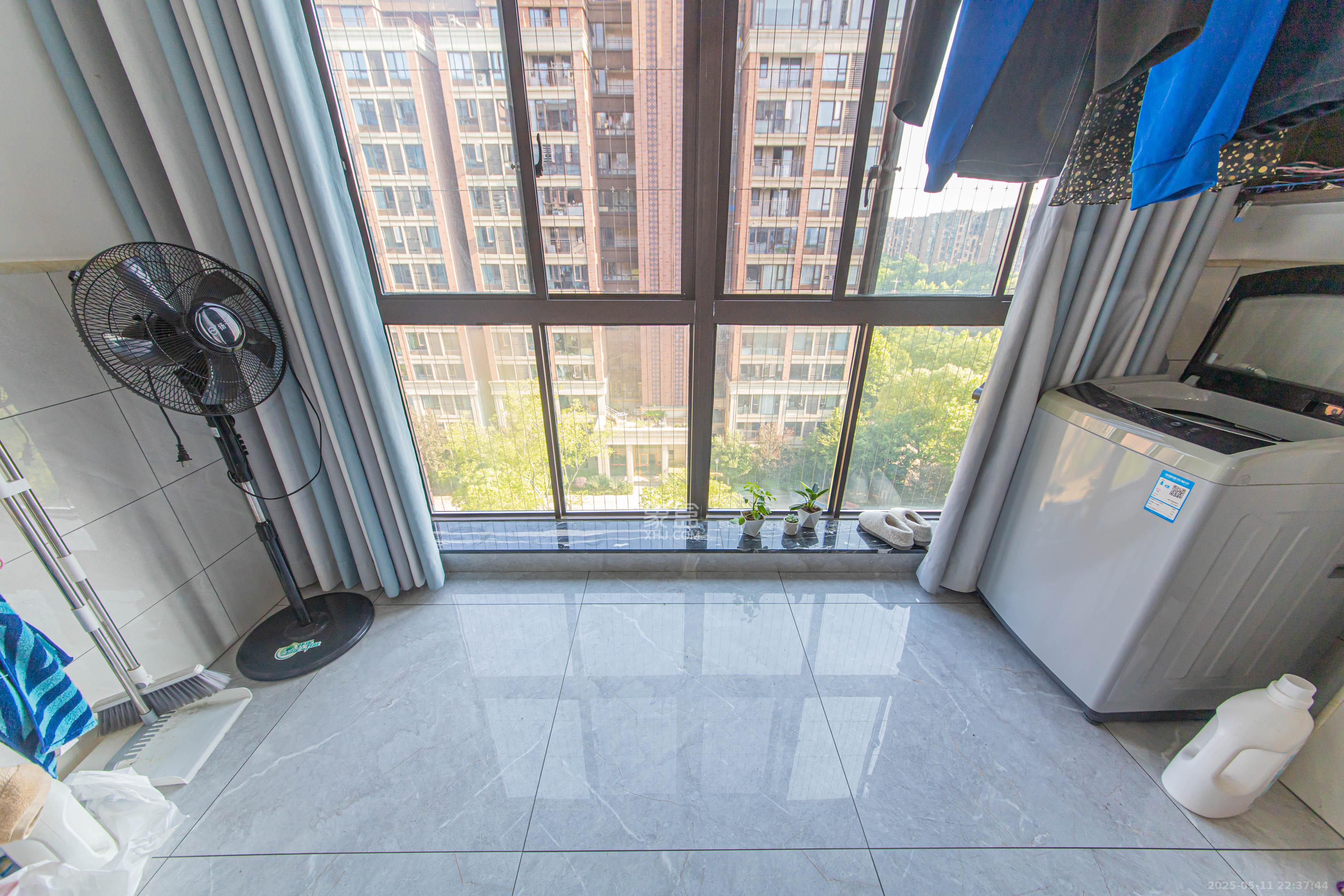 鑫远翡丽郡(鑫远翡丽雅苑) 3室2厅1卫 112.0万 鑫远翡丽郡(鑫远翡丽雅苑) 3室2厅1卫 112.0万阳台