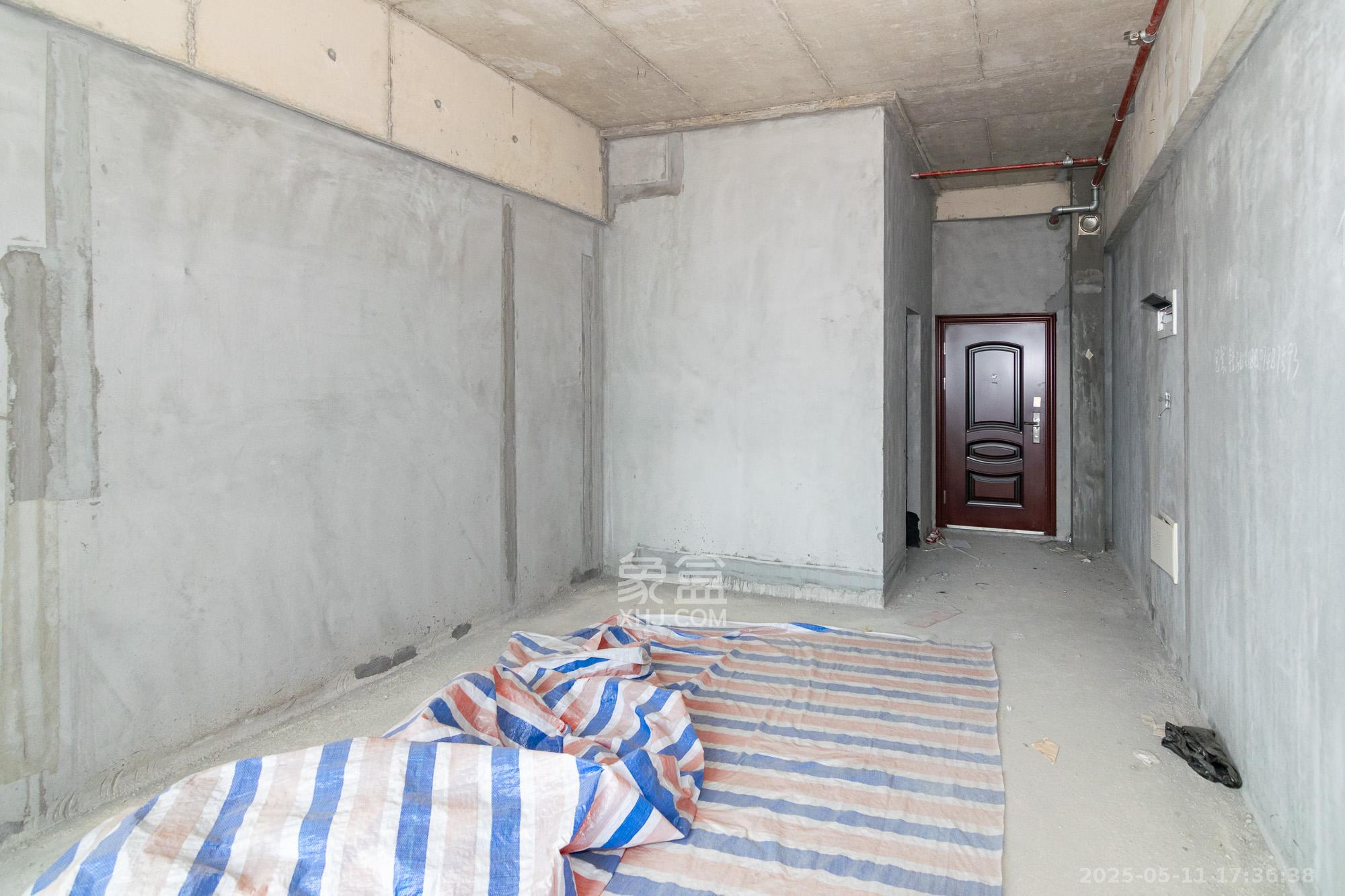 正荣财富中心 1室1厅1卫 18.0万 正荣财富中心 1室1厅1卫 18.0万客厅