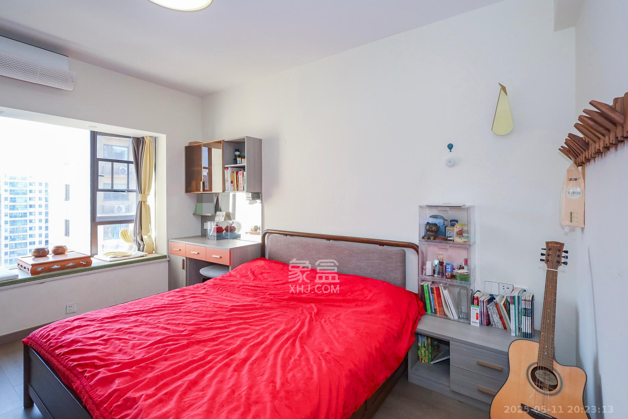 钰龙天下二期(钰龙佳园) 3室2厅2卫 230.0万 钰龙天下二期(钰龙佳园) 3室2厅2卫 230.0万卧室