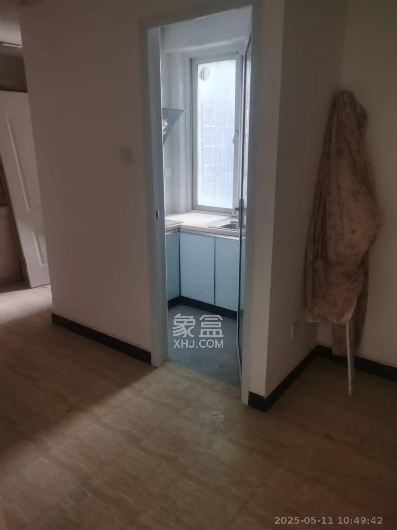 开源鑫景  6室2厅3卫   2500.00元/月室内图