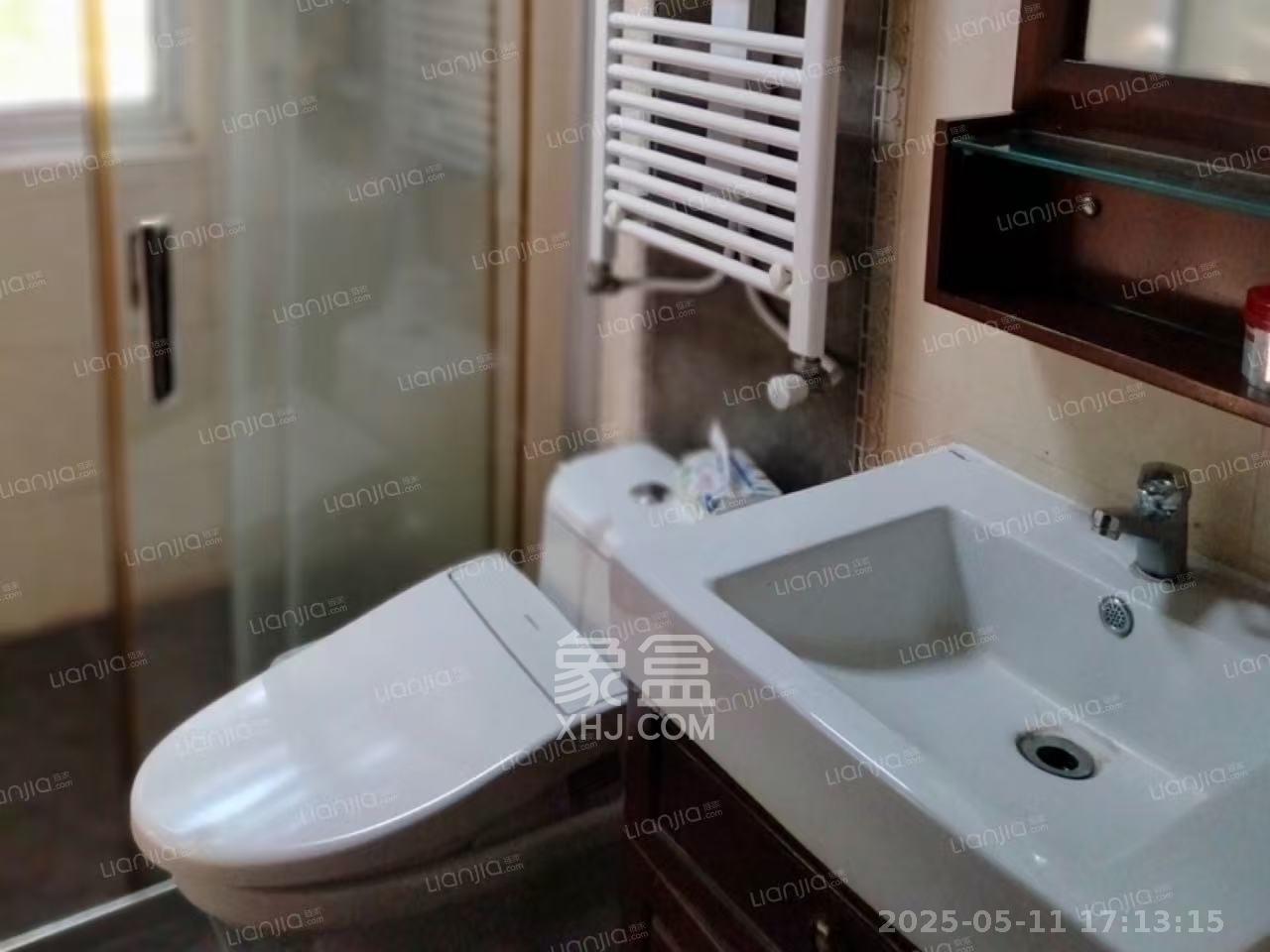 君临青园花都 5室2厅2卫 4500.0元/月 君临青园花都 5室2厅2卫 4500.0元/月室内图