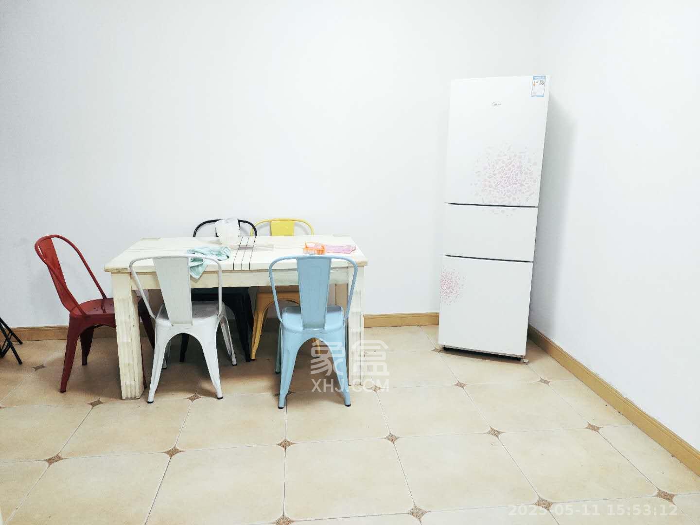 天骄福邸  2室1厅1卫   2400.00元/月室内图