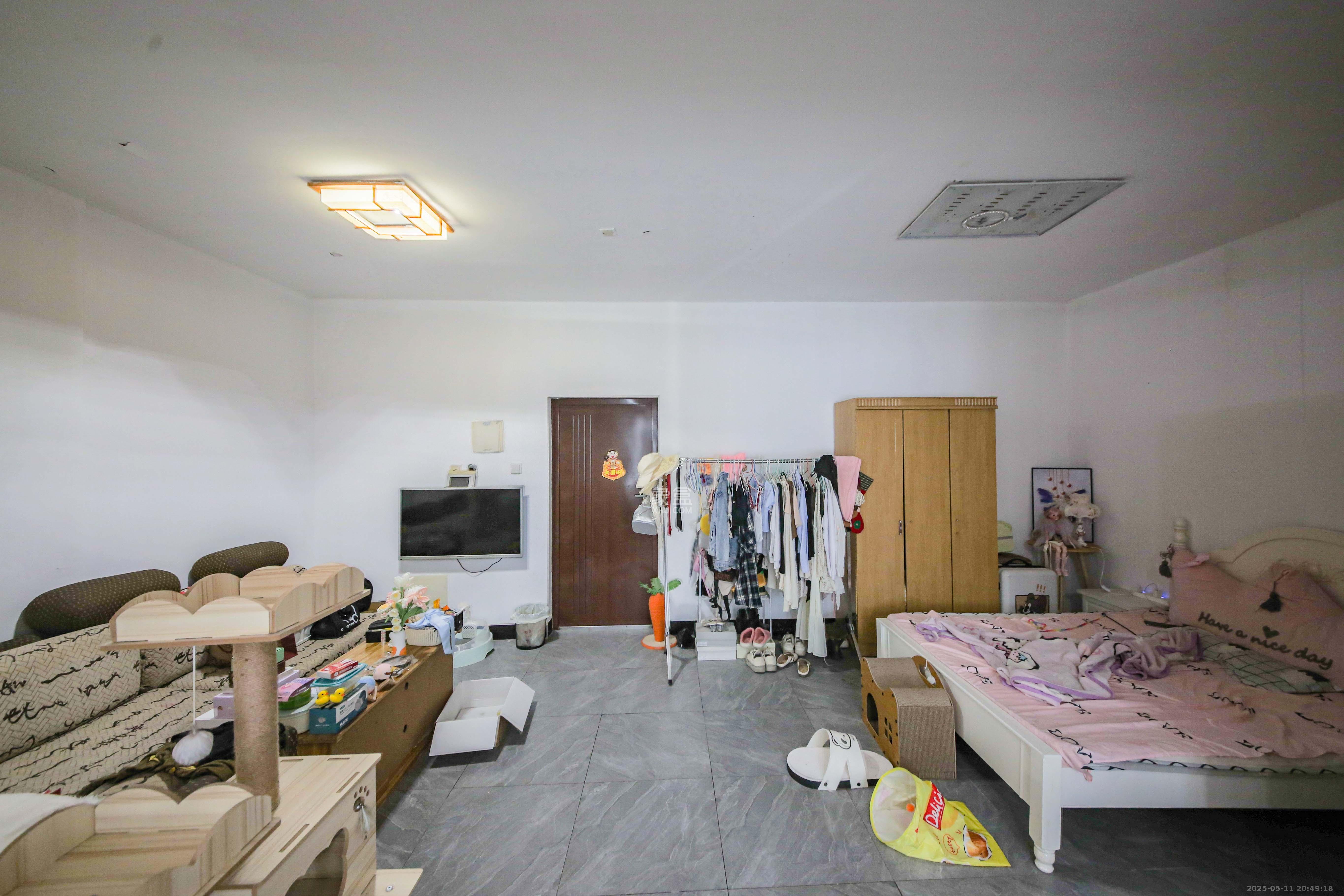 上庭苑  1室1厅1卫   29.00万卧室