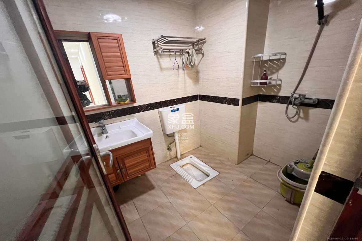 华晨国际公馆  2室2厅1卫    3380.0元/月 华晨国际公馆  2室2厅1卫    3380.0元/月室内图