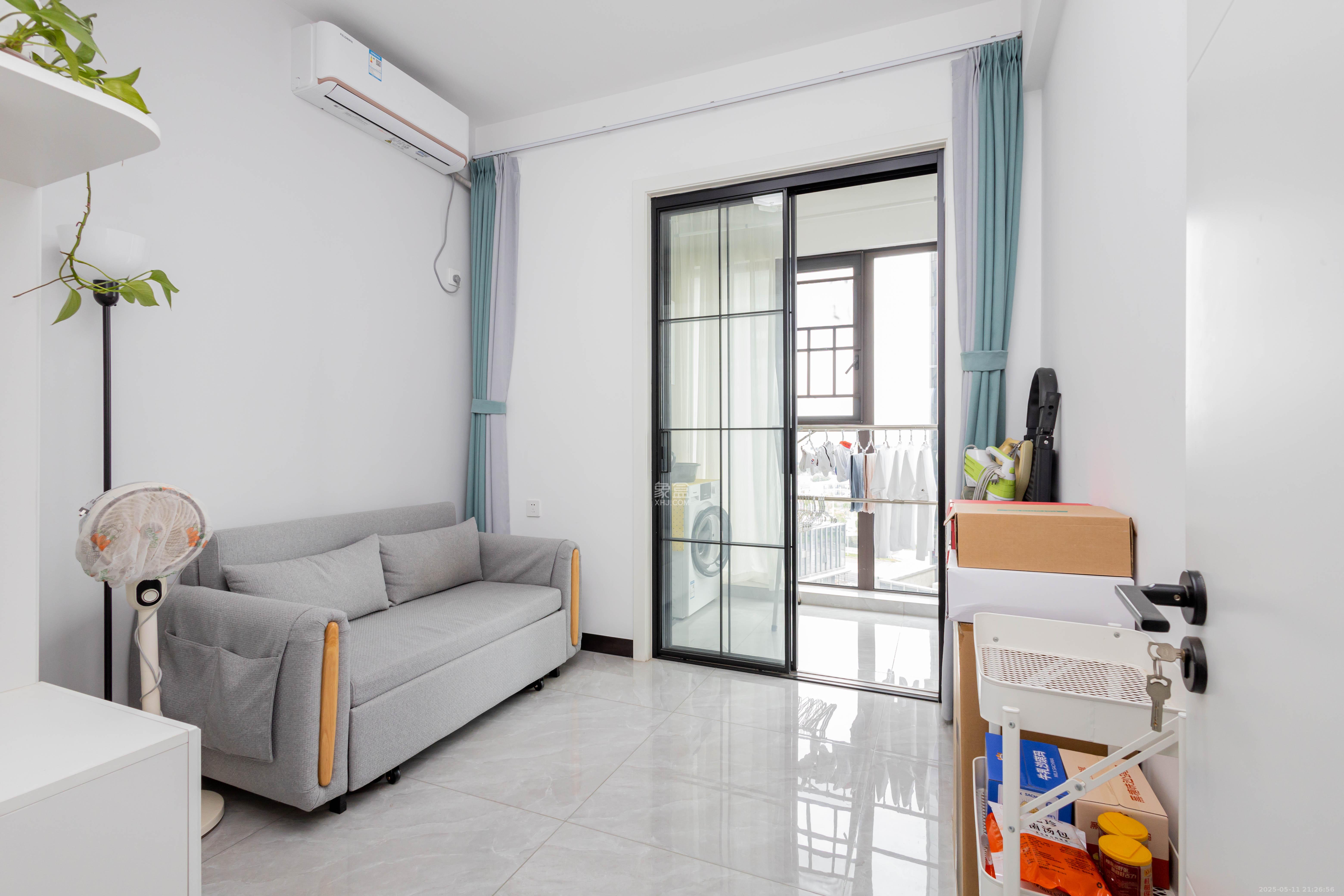 湘域芯城一期  3室2厅2卫    102.0万 湘域芯城一期  3室2厅2卫    102.0万卧室