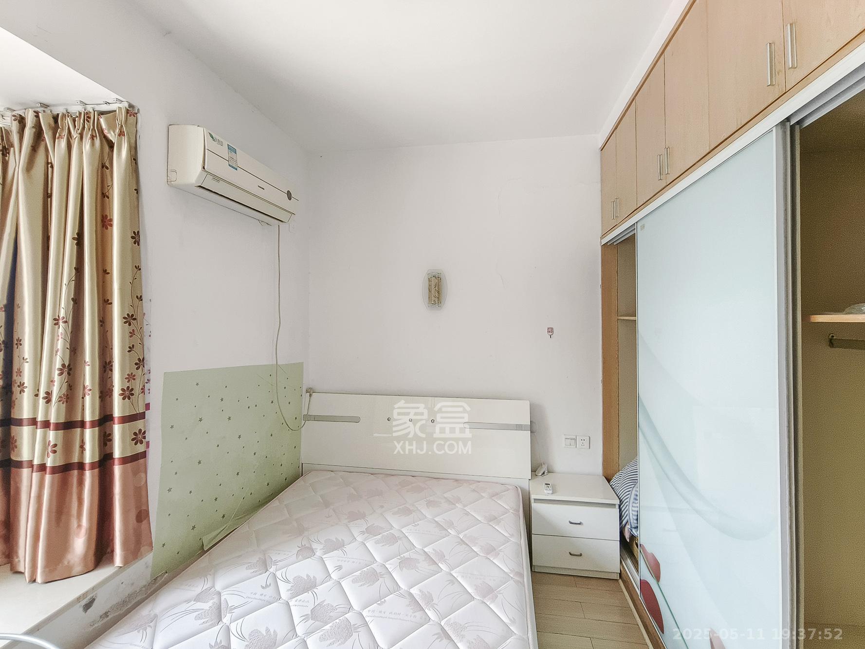 蟠龙欣苑 2室2厅1卫 48.0万 蟠龙欣苑 2室2厅1卫 48.0万卧室