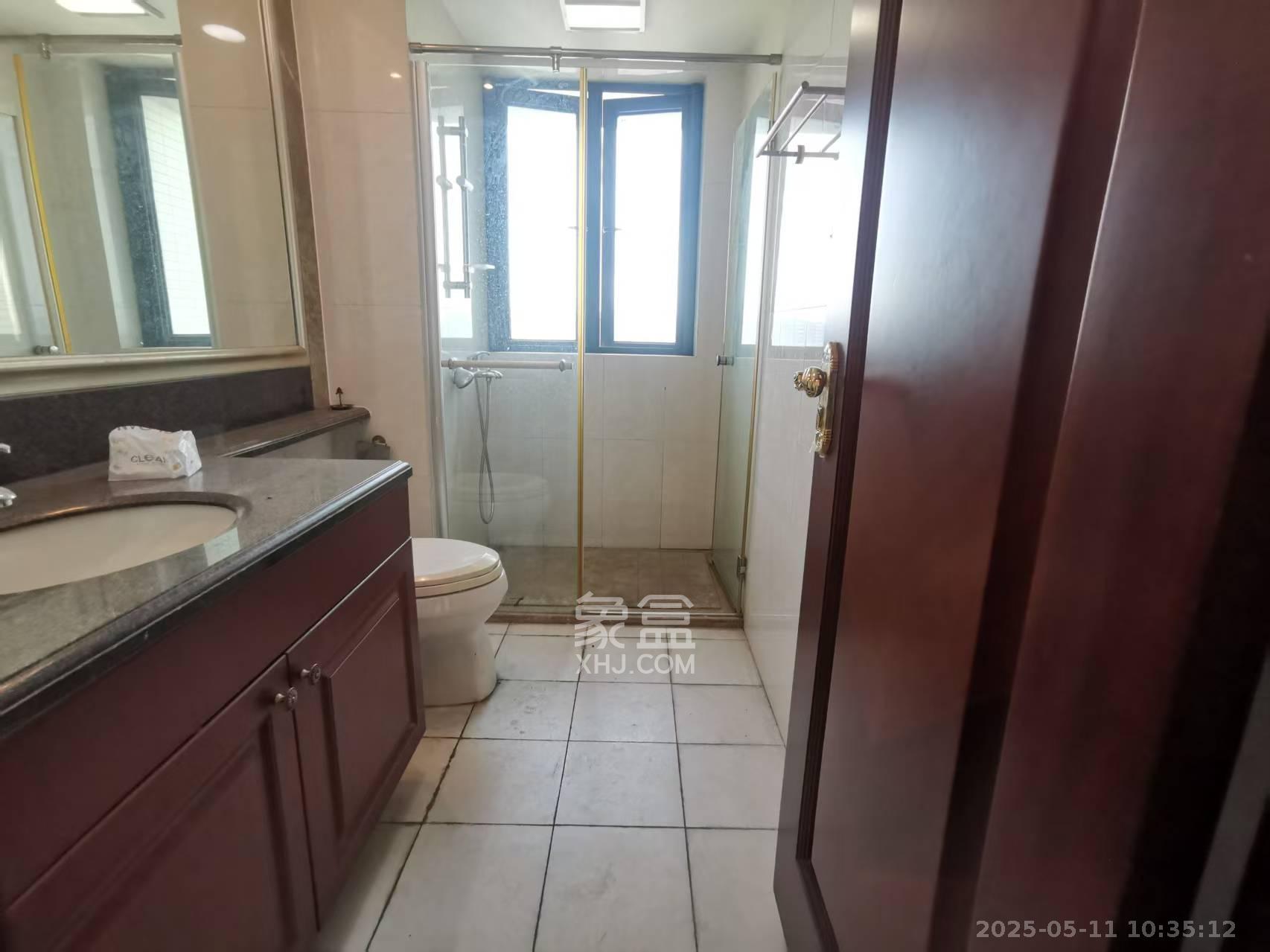 恒大绿洲  3室2厅2卫    2400.0元/月室内图