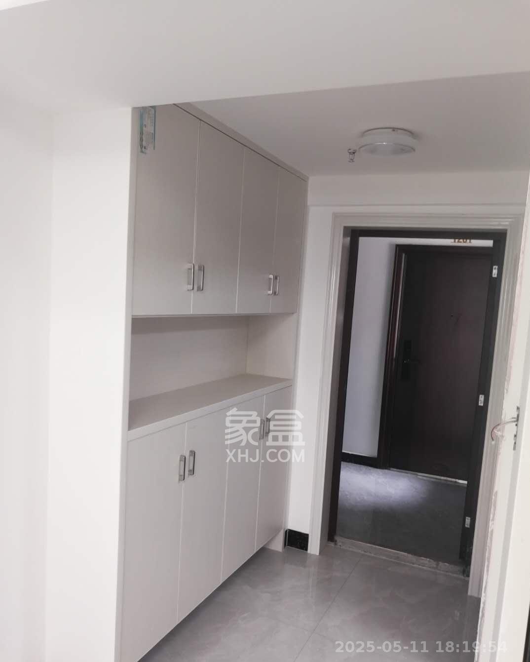 国泰九龙湾  1室1厅1卫   1300.00元/月室内图1
