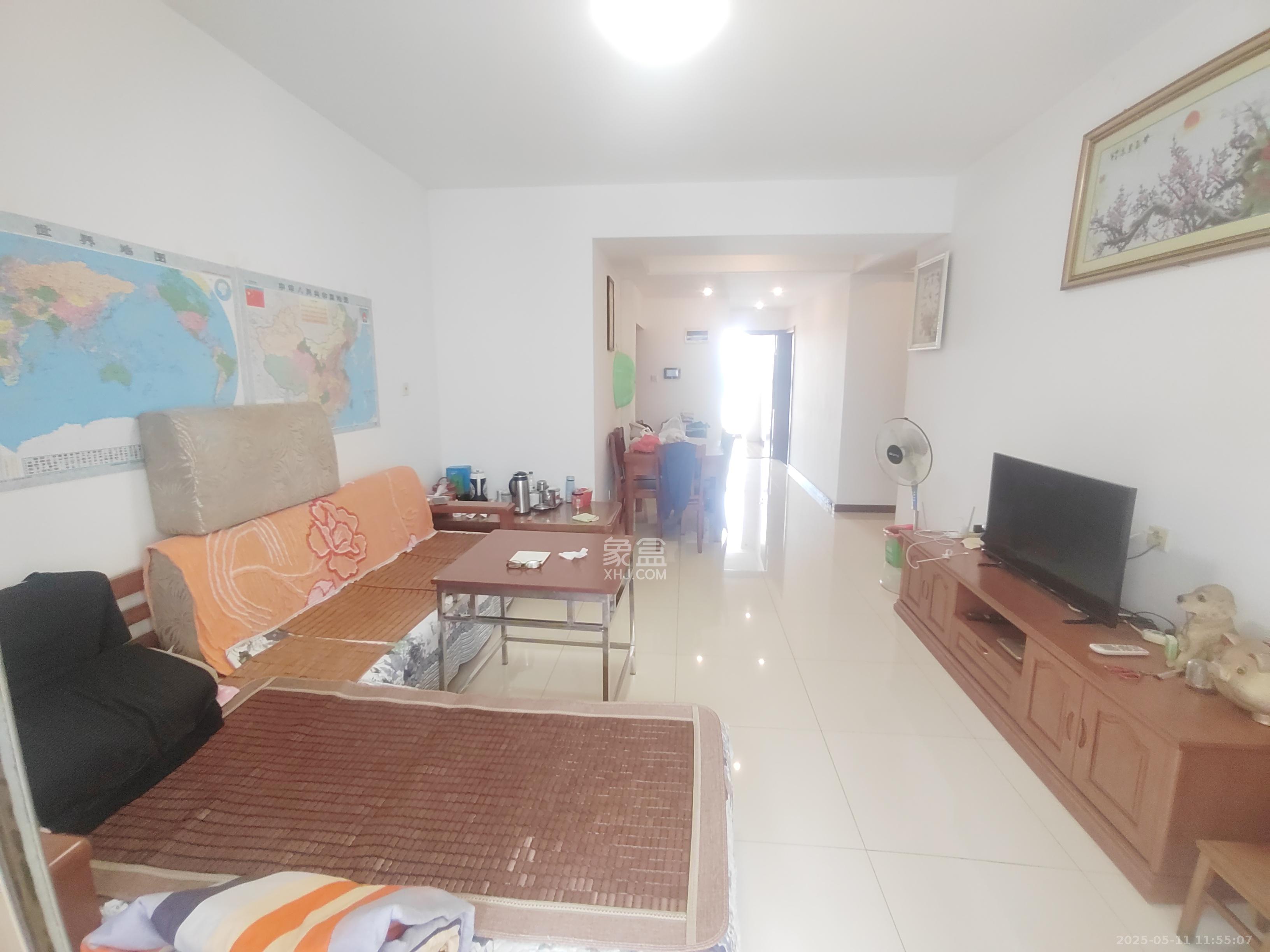 绿地公馆(绿地名邸) 3室2厅1卫 2500.0元/月 绿地公馆(绿地名邸) 3室2厅1卫 2500.0元/月室内图