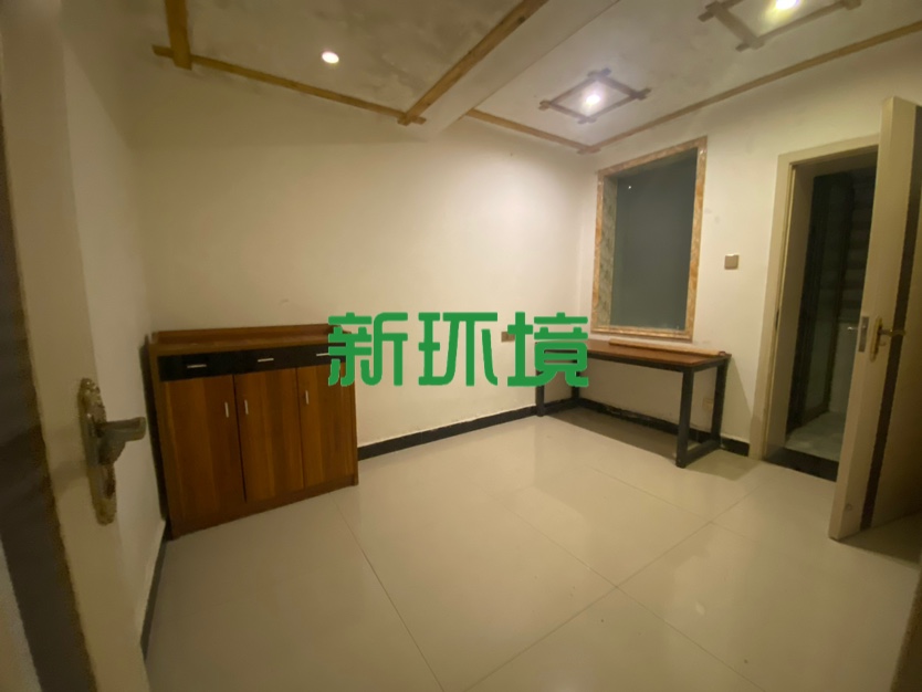 金穗花园  4室2厅2卫   50.80万客厅