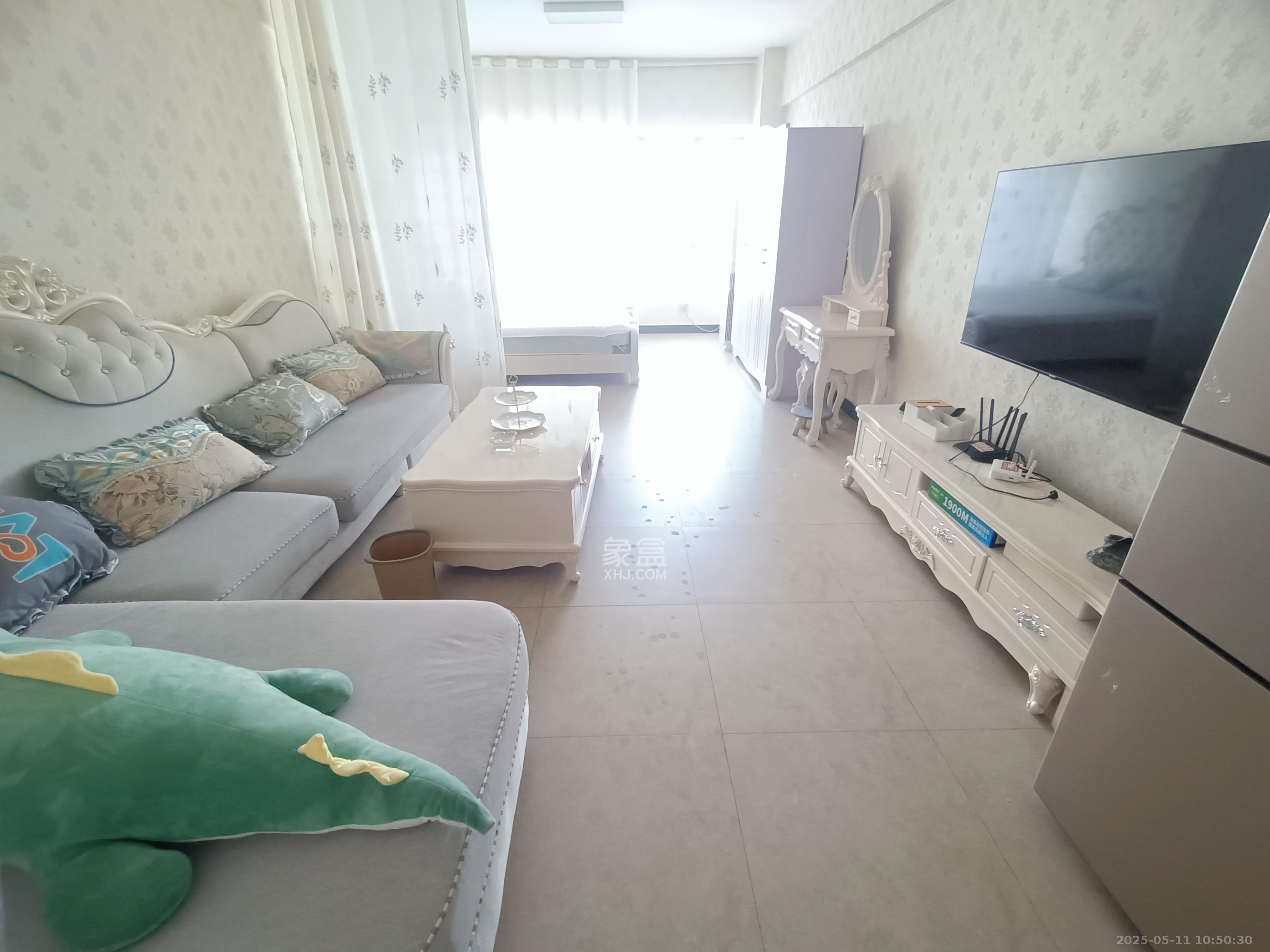 摩天一号  1室1厅1卫   2100.00元/月室内图