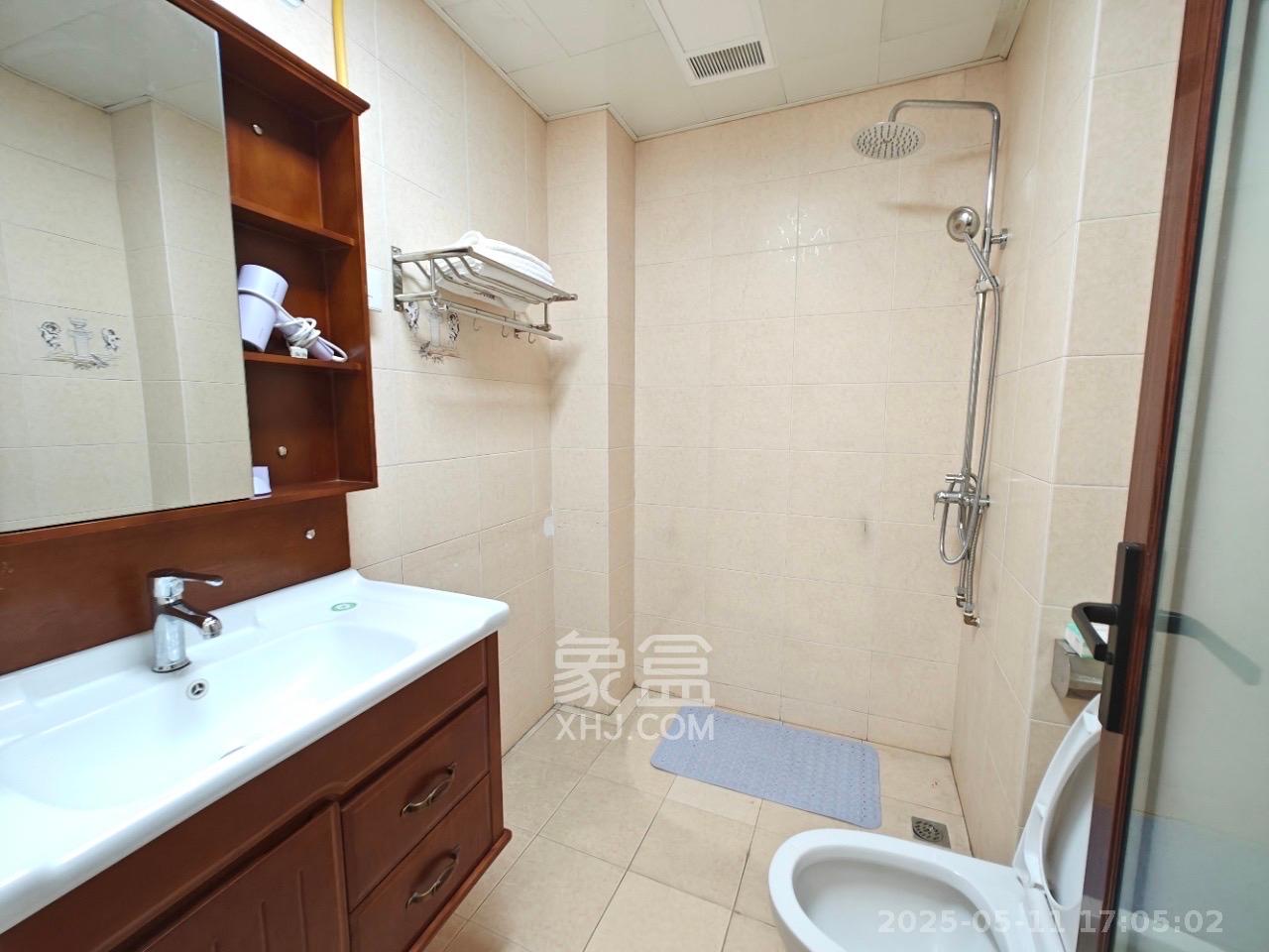 滨湖嘉园（湖滨小区）  3室2厅2卫   3600.00元/月室内图