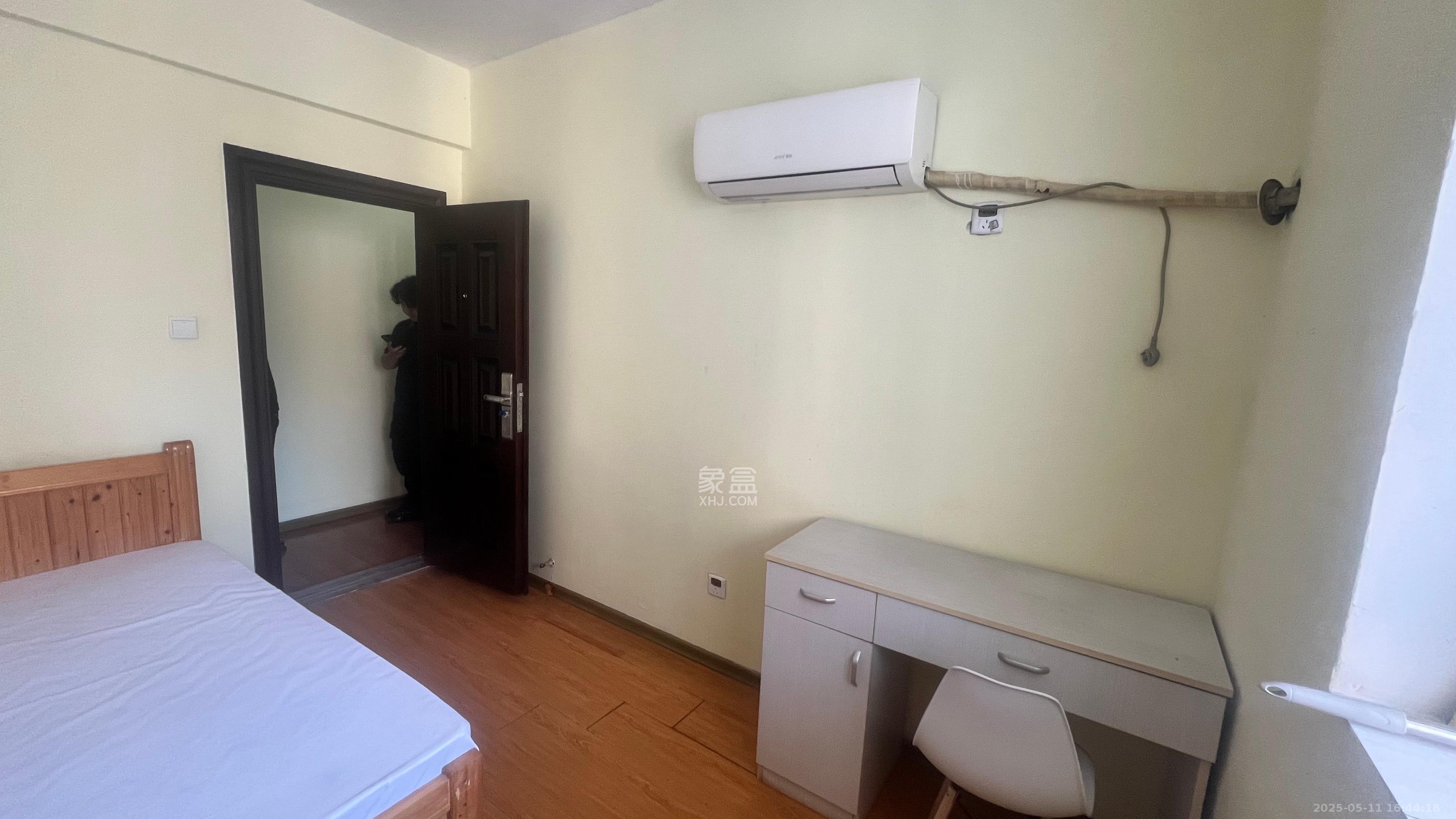 高信向日葵 1室1厅1卫 750.0元/月 高信向日葵 1室1厅1卫 750.0元/月室内图