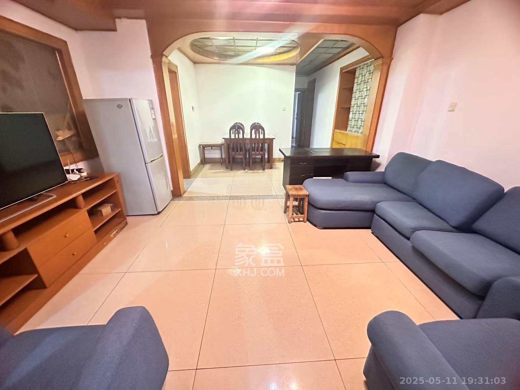 建工集团单位房  1室0厅0卫    2800.0元/月 建工集团单位房  1室0厅0卫    2800.0元/月室内图