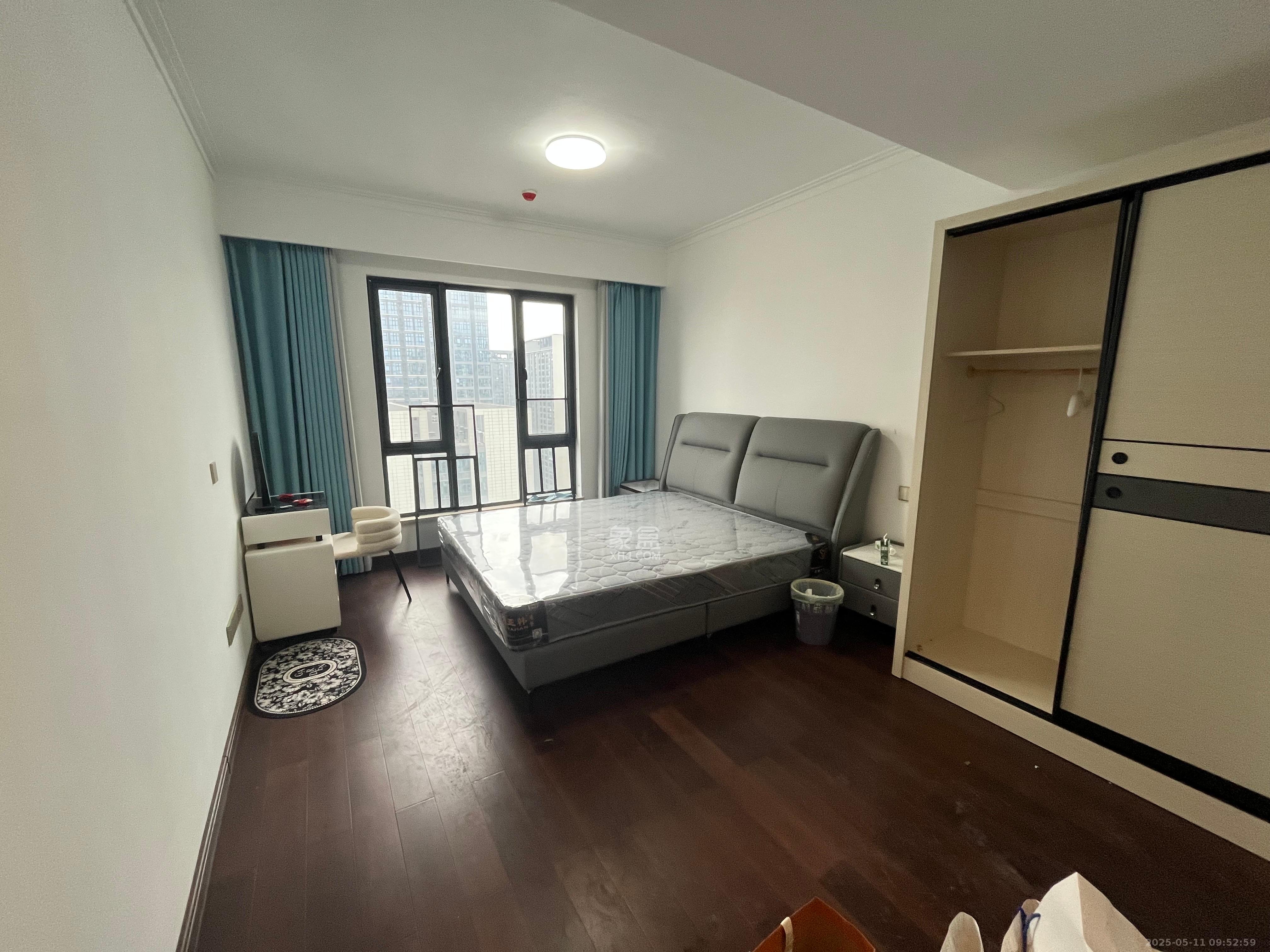 绿地长沙城际空间站(绿地新里佳苑) 4室2厅2卫 4000.0元/月 绿地长沙城际空间站(绿地新里佳苑) 4室2厅2卫 4000.0元/月室内图