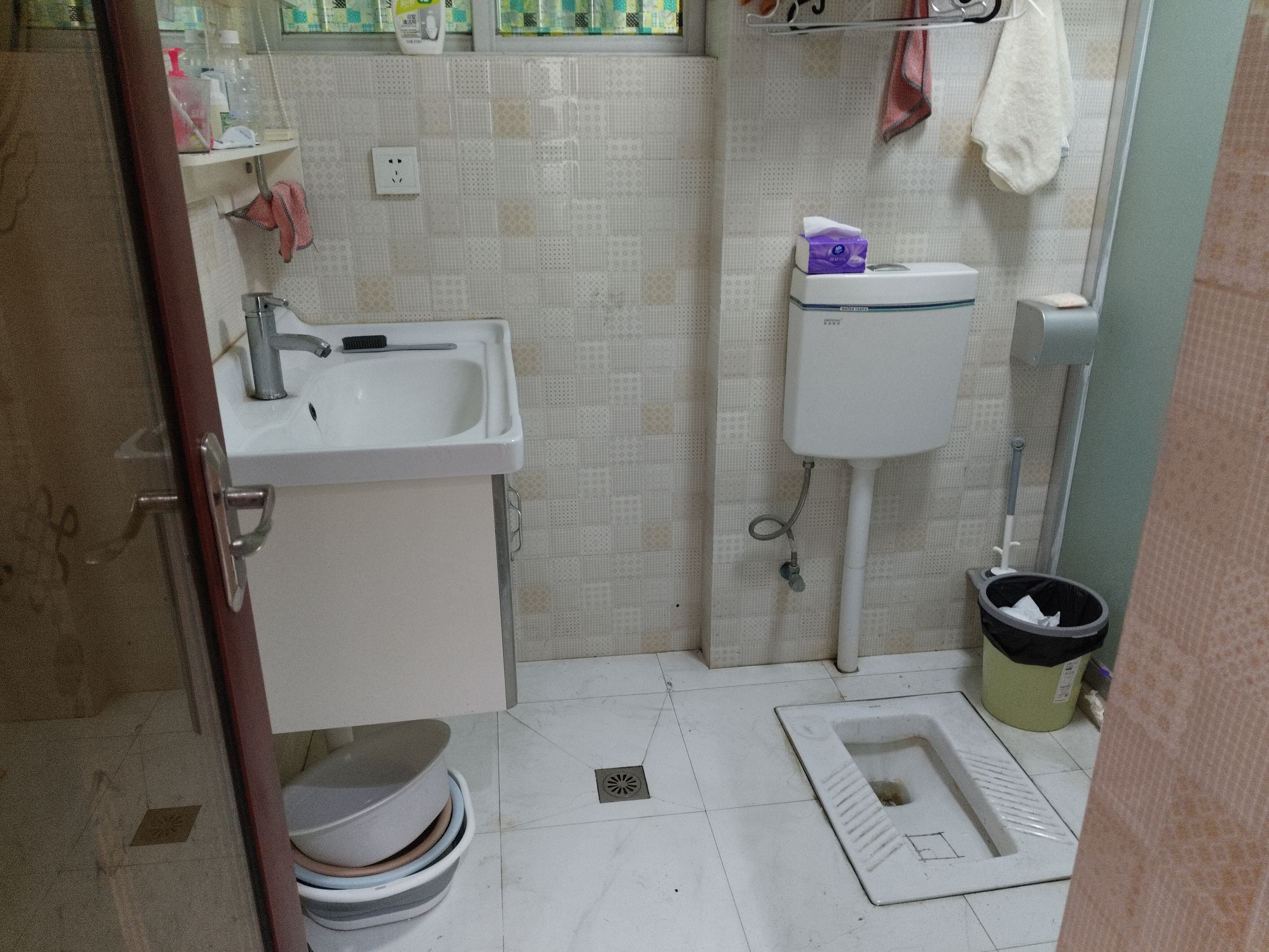 上丹小区  3室1厅1卫   2300.00元/月室内图