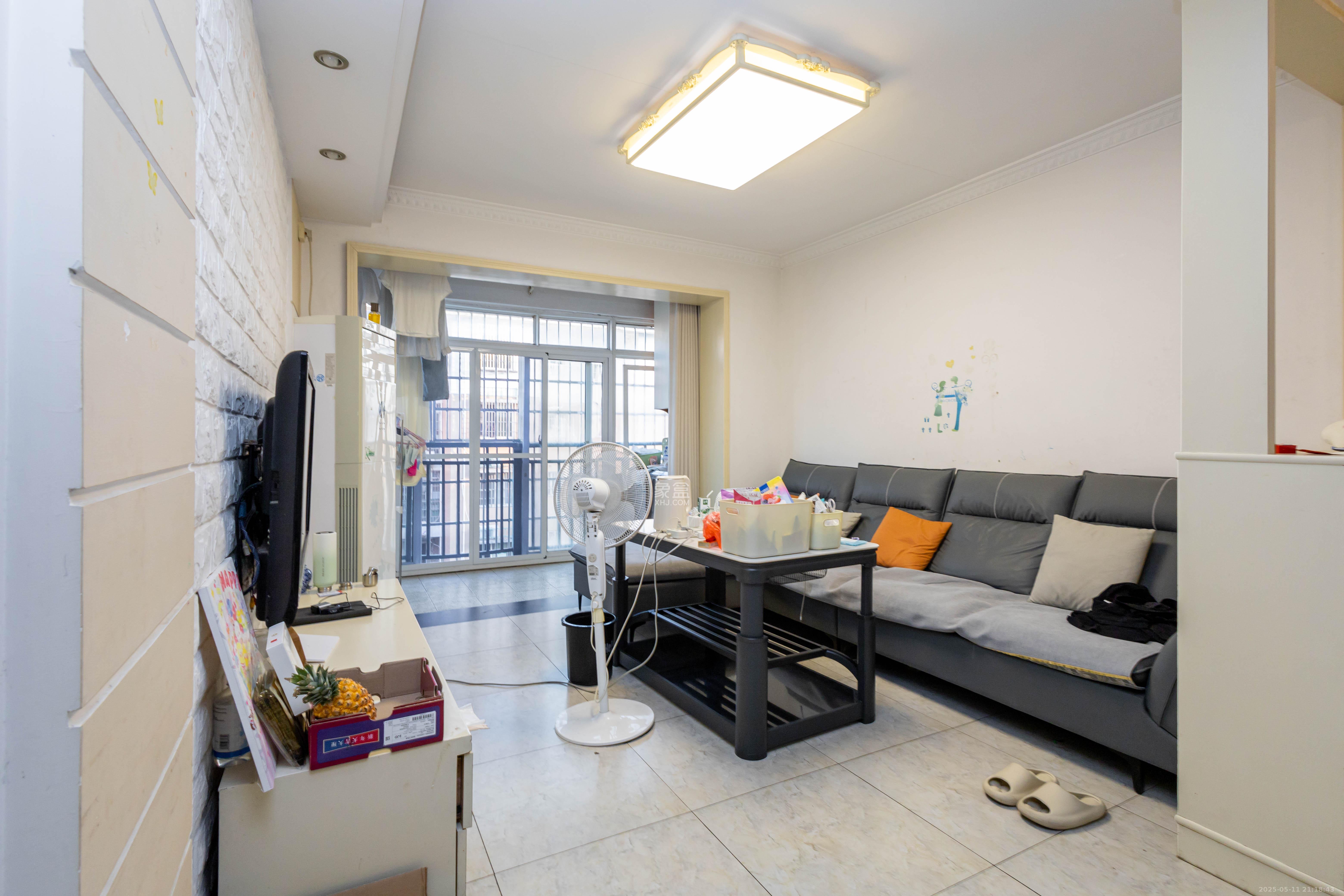 东岸锦城(东方人家)  2室2厅1卫    50.0万客厅