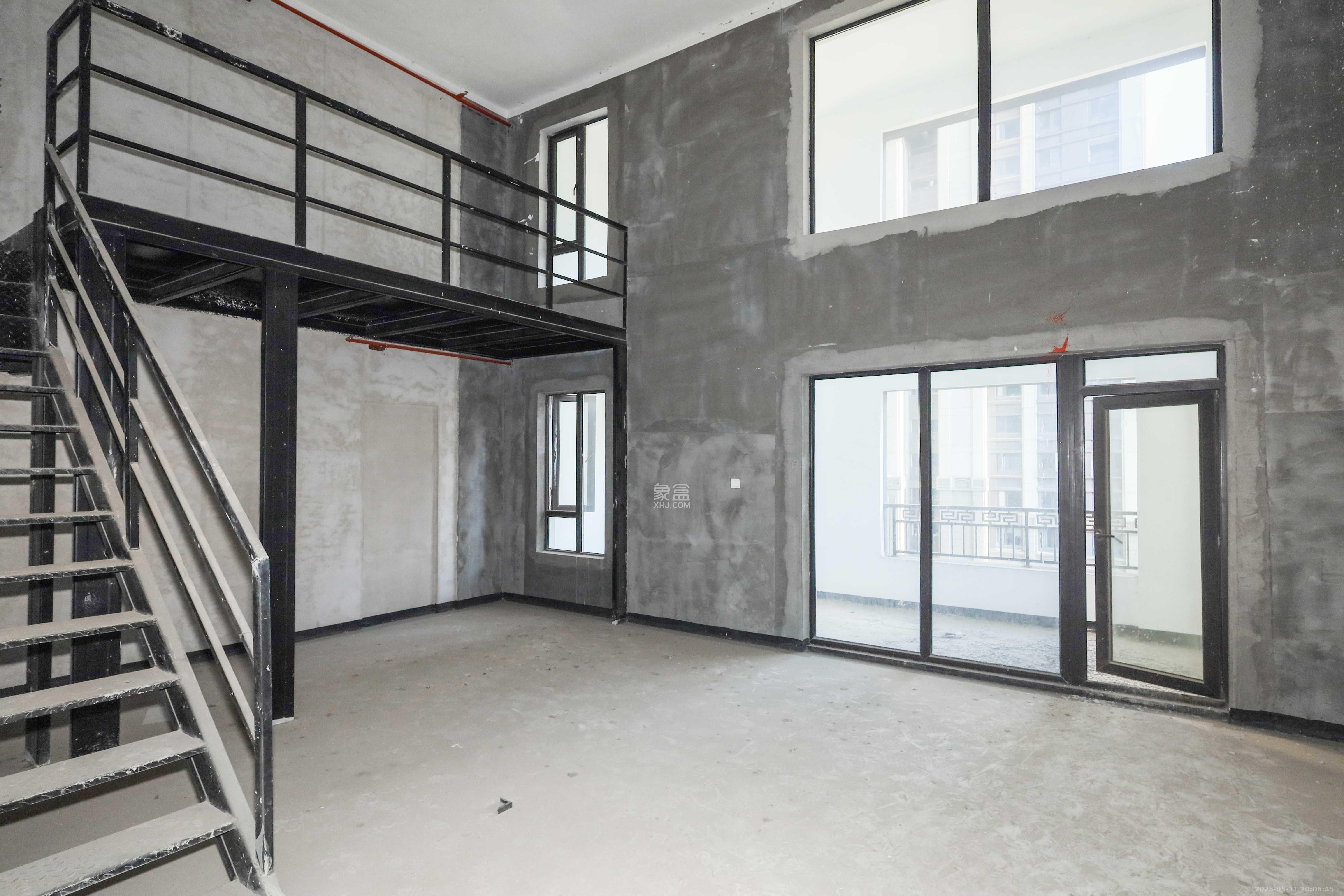 建发央著  4室2厅2卫   249.00万