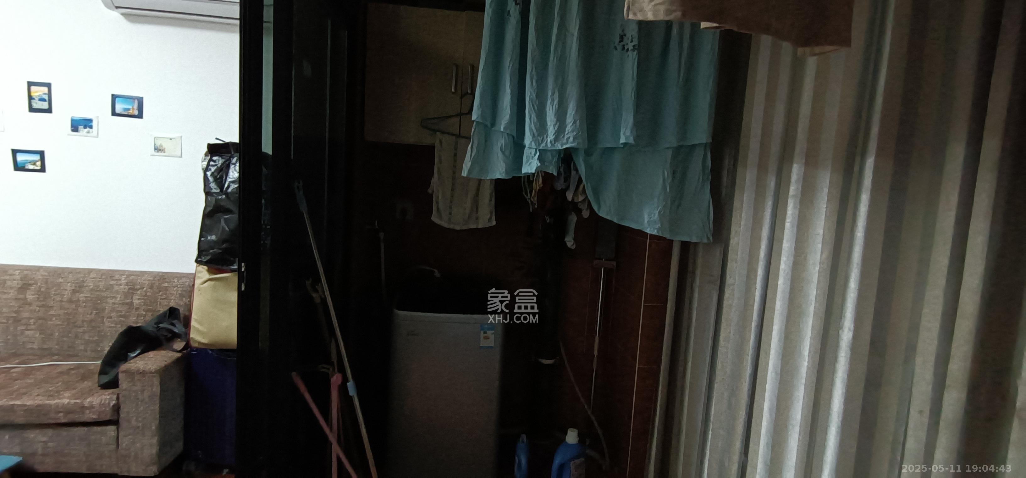 天元涉外景园B区  1室1厅1卫   1400.00元/月室内图