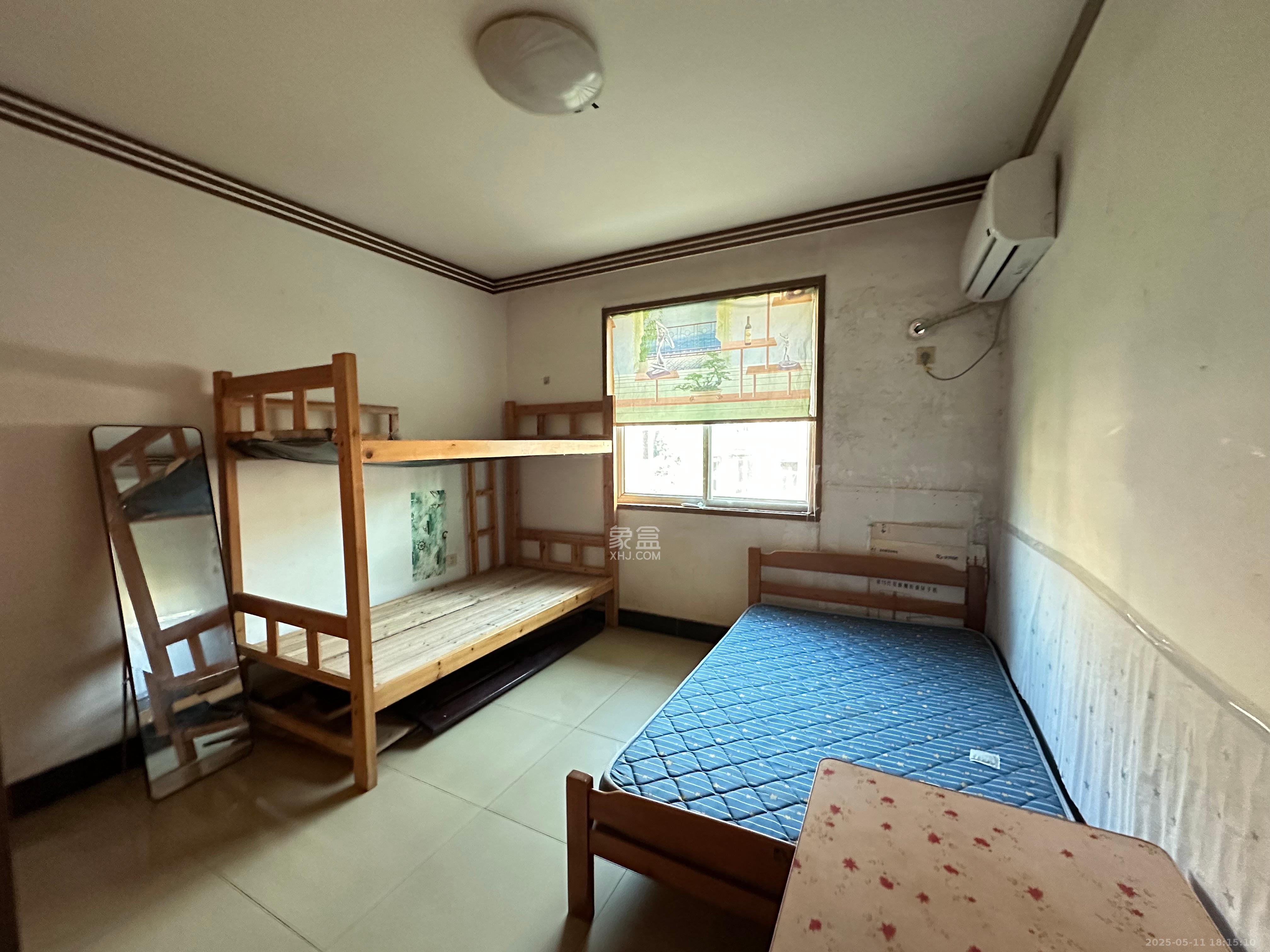 广厦新苑  4室3厅3卫   2800.00元/月室内图