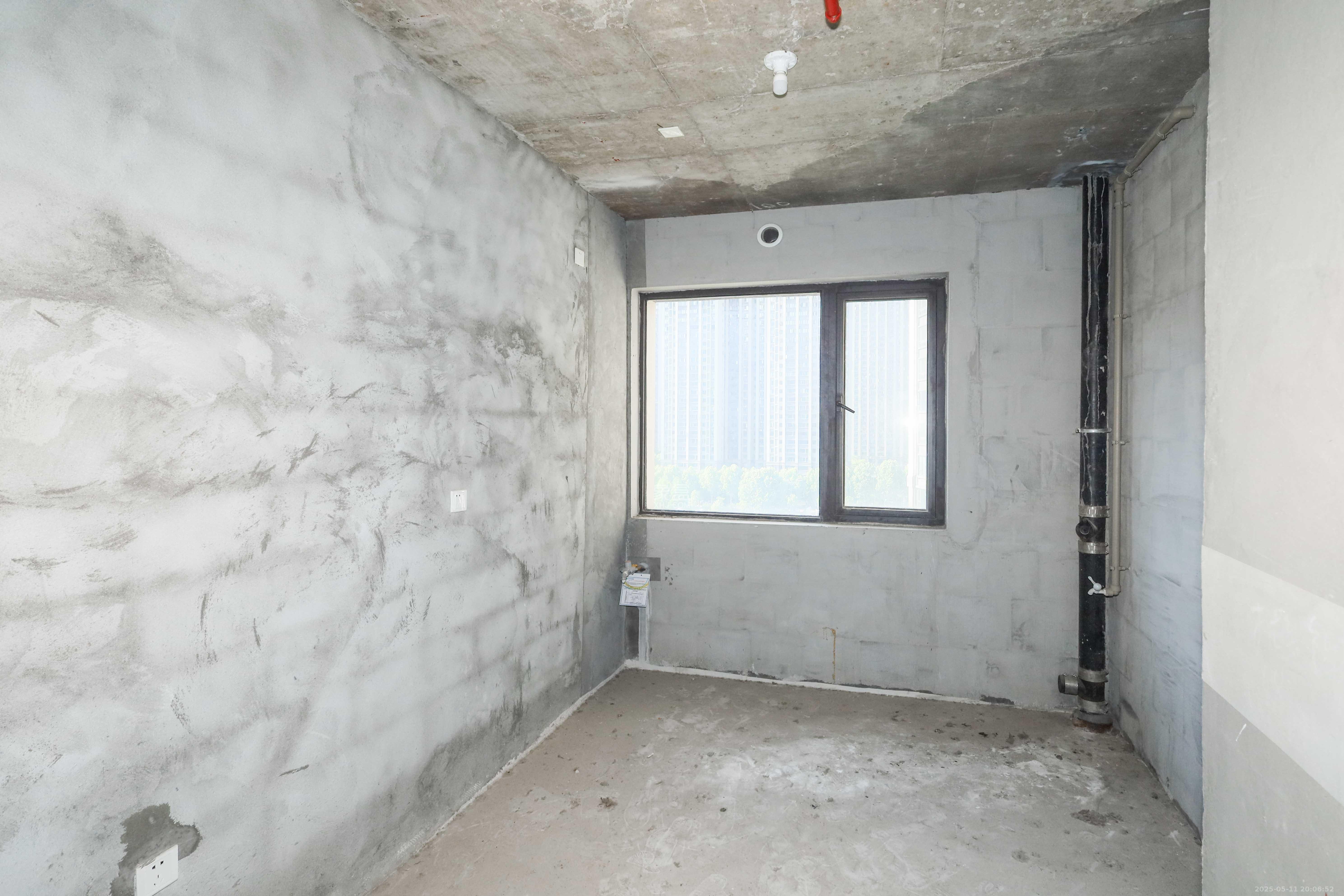 建发央著  4室2厅2卫   249.00万厨房