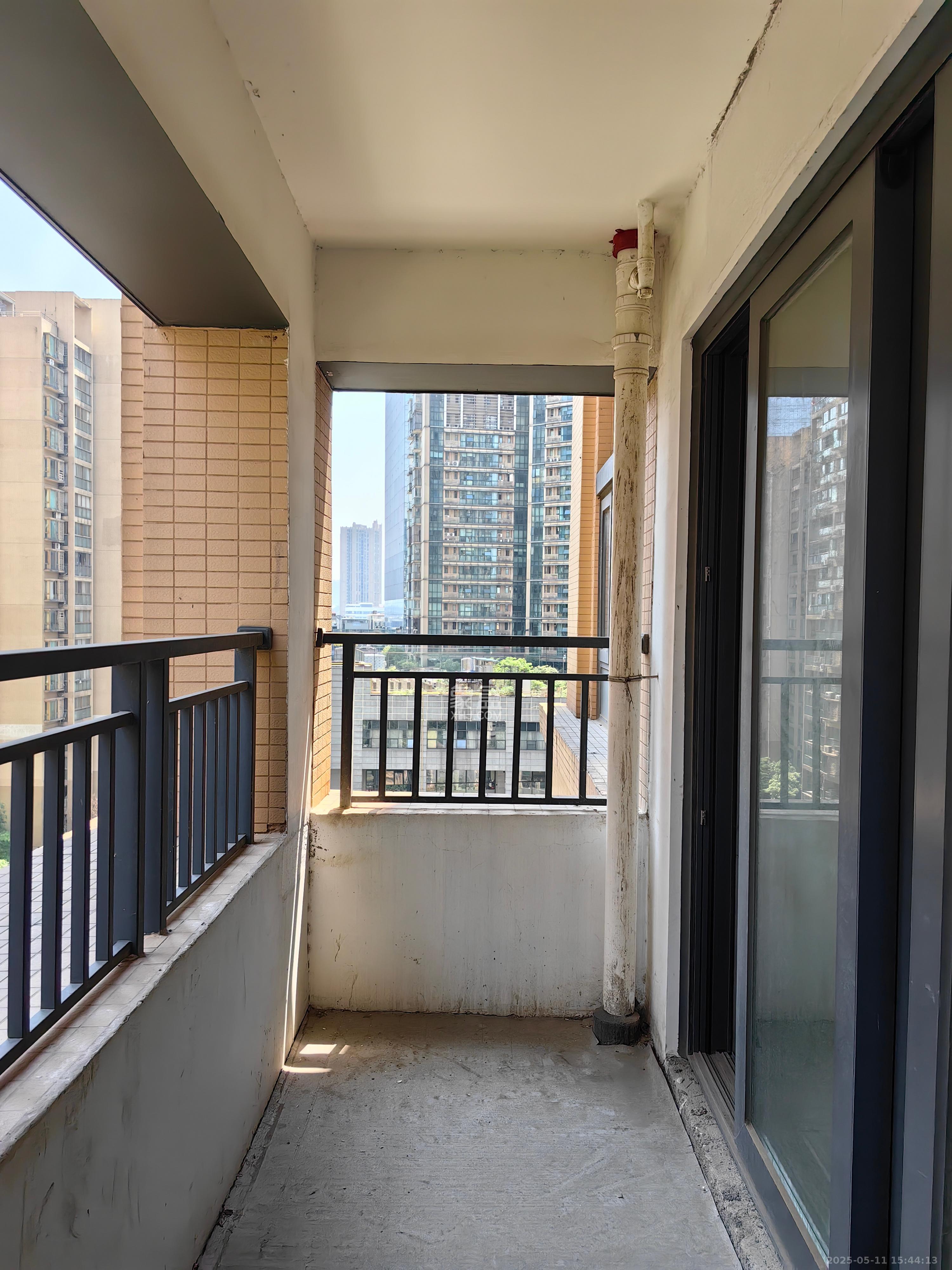 天健城 3室2厅2卫 1900.0元/月 天健城 3室2厅2卫 1900.0元/月室内图