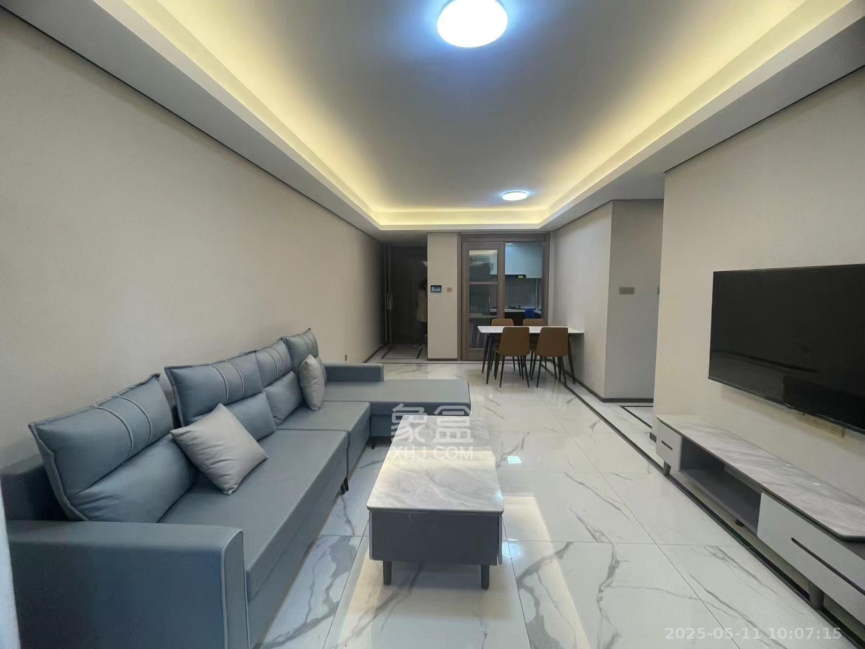 中海阅麓山二期  3室2厅2卫    3500.0元/月 中海阅麓山二期  3室2厅2卫    3500.0元/月室内图